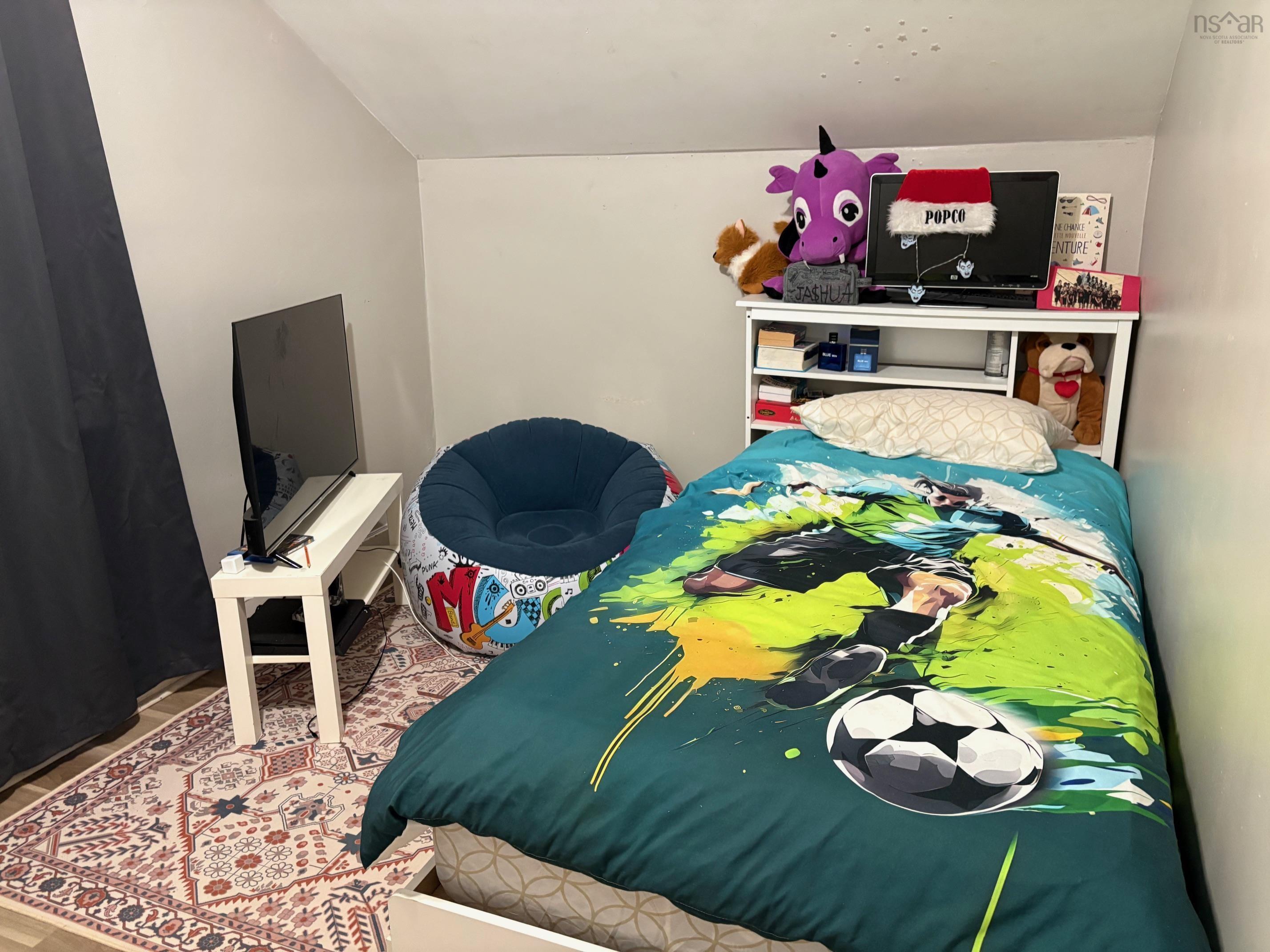 $289,900.00: 635 Faculty Drive, Greenwood