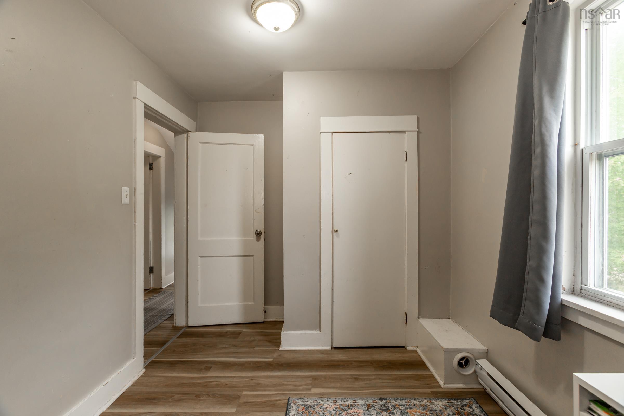 $289,900.00: 635 Faculty Drive, Greenwood