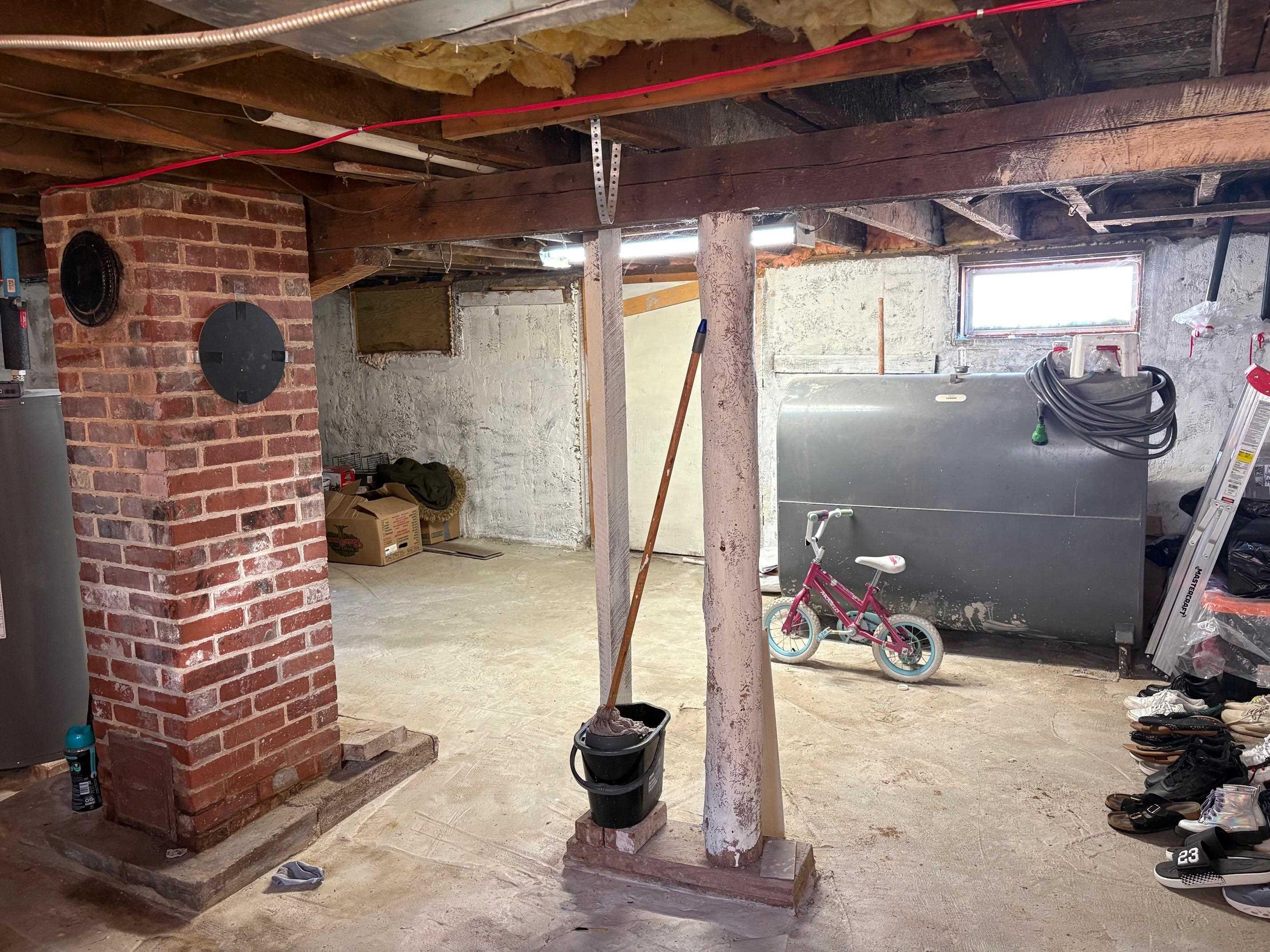 $289,900.00: 635 Faculty Drive, Greenwood