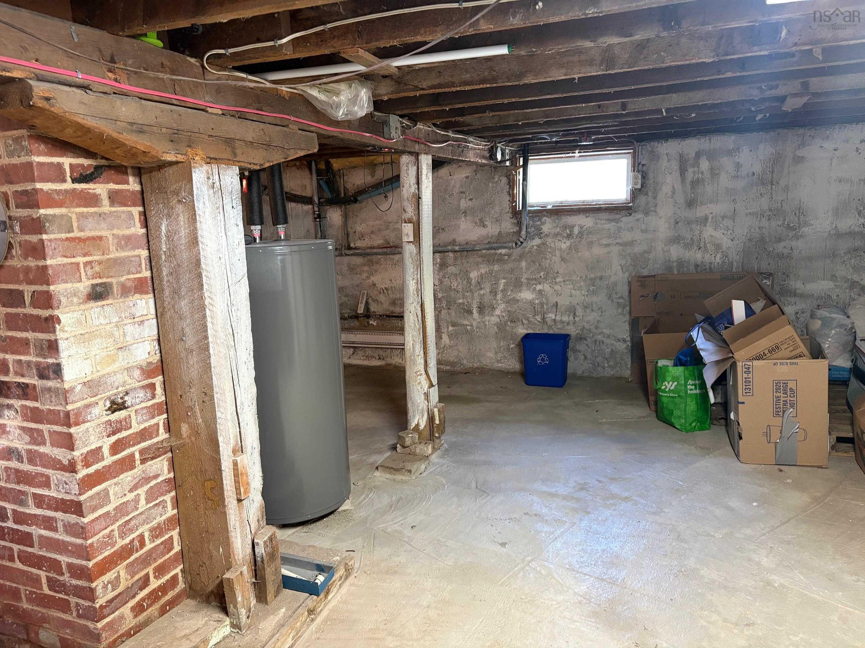 $289,900.00: 635 Faculty Drive, Greenwood