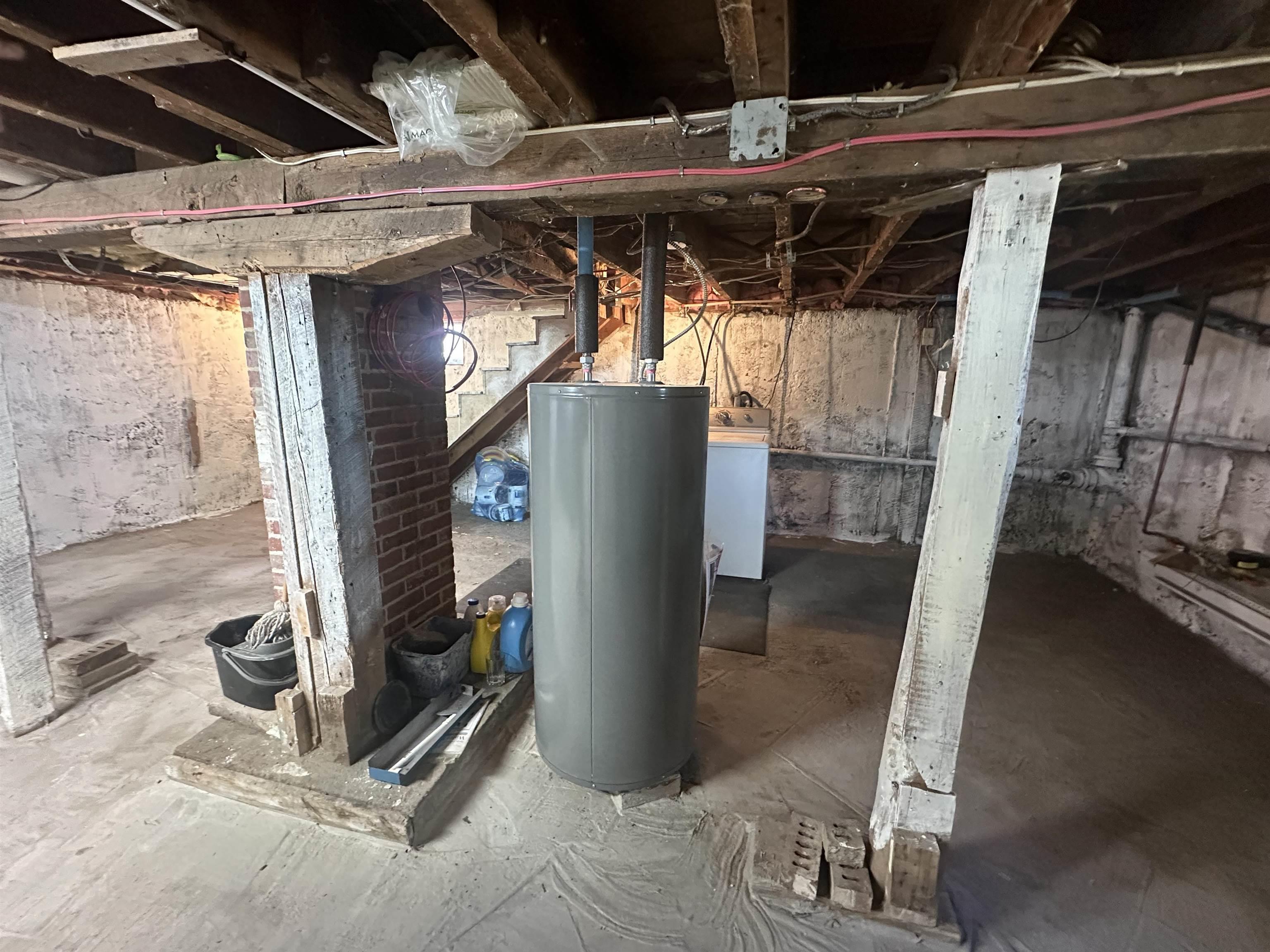 $289,900.00: 635 Faculty Drive, Greenwood