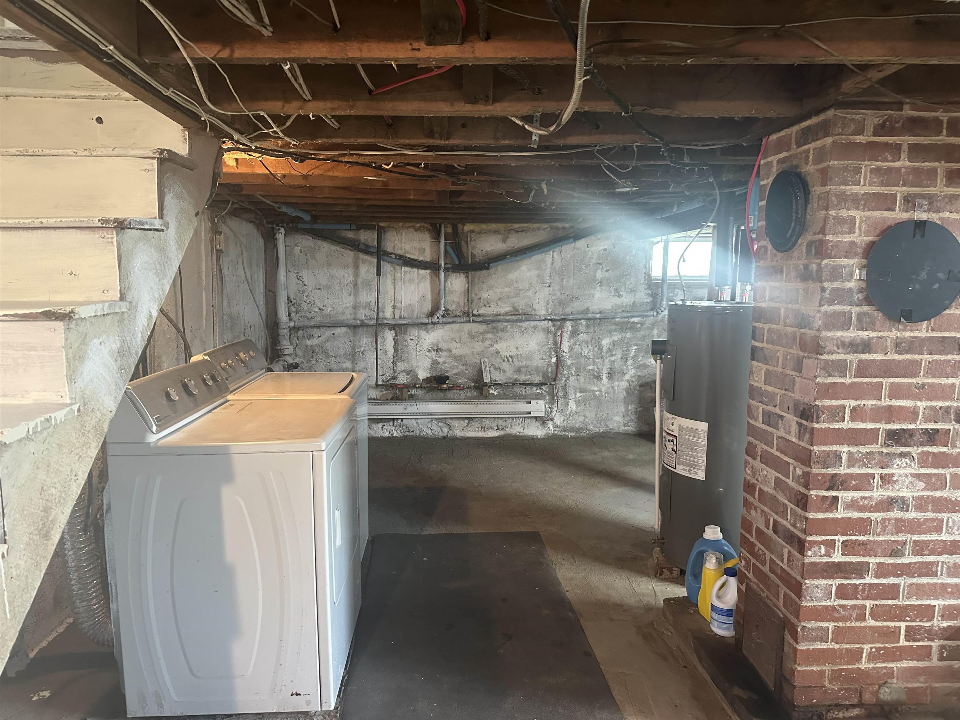 $289,900.00: 635 Faculty Drive, Greenwood