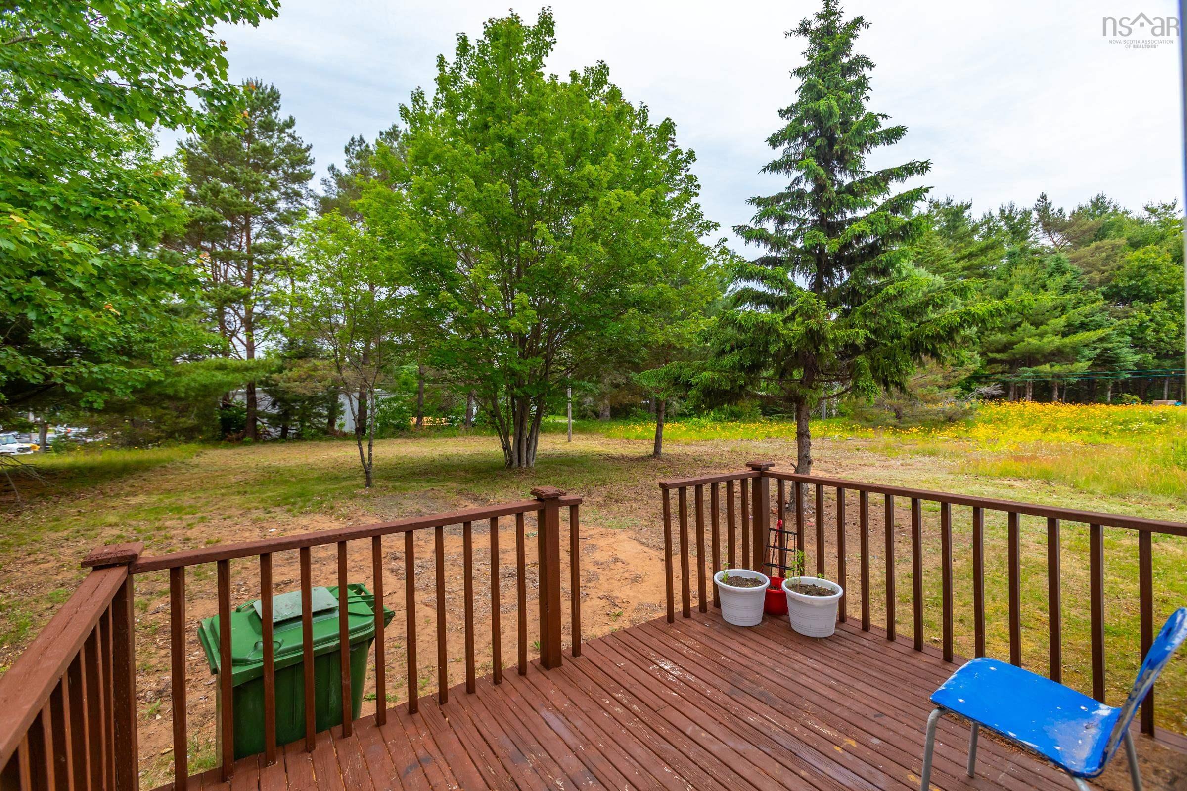 $289,900.00: 635 Faculty Drive, Greenwood