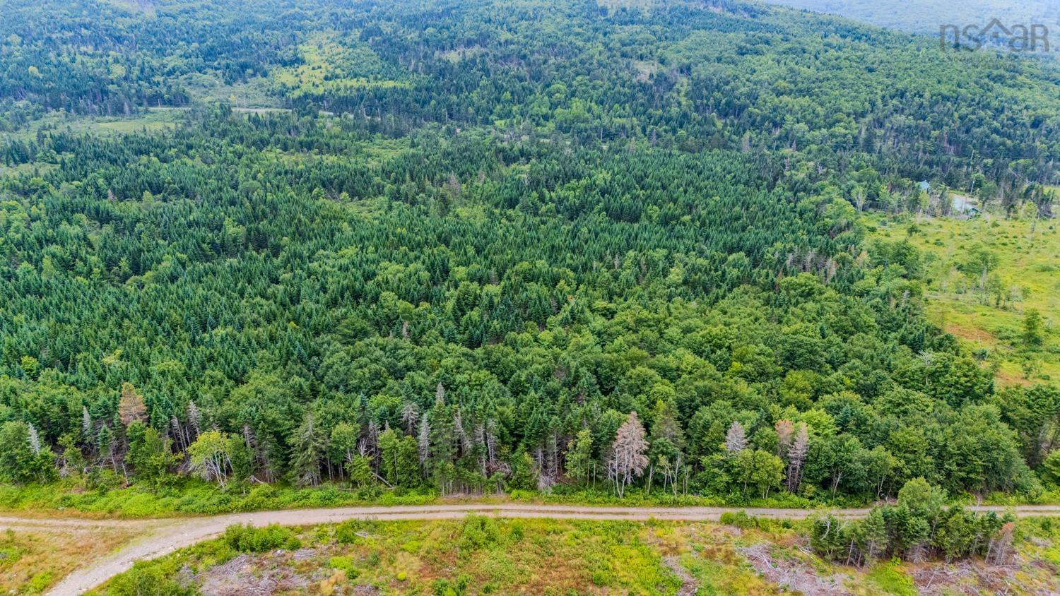 $199,000.00: 676 WESTCHESTER Road, Sutherland Lake