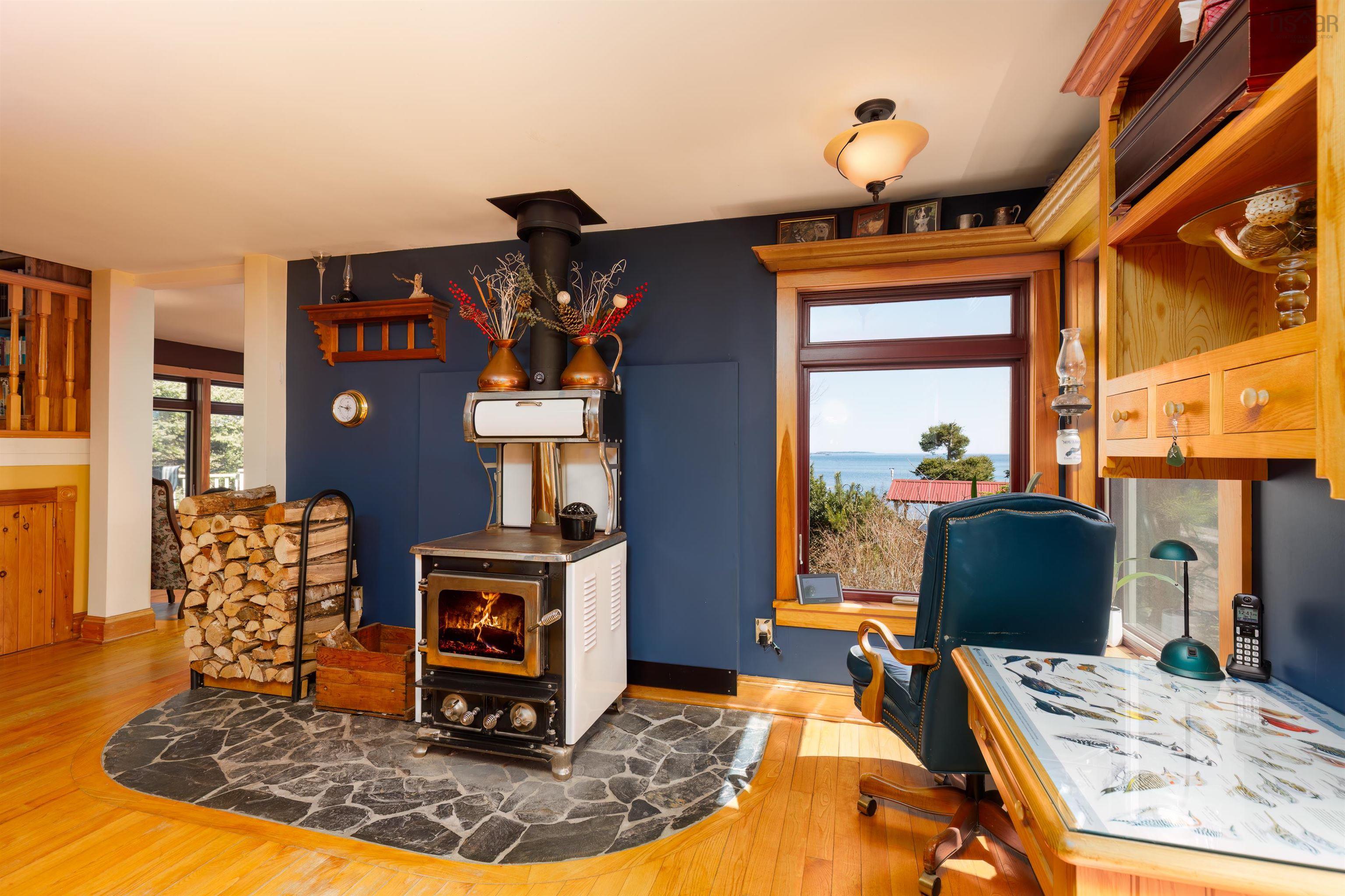 $1,550,000.00: 181 Pine Drive, Heckmans Island