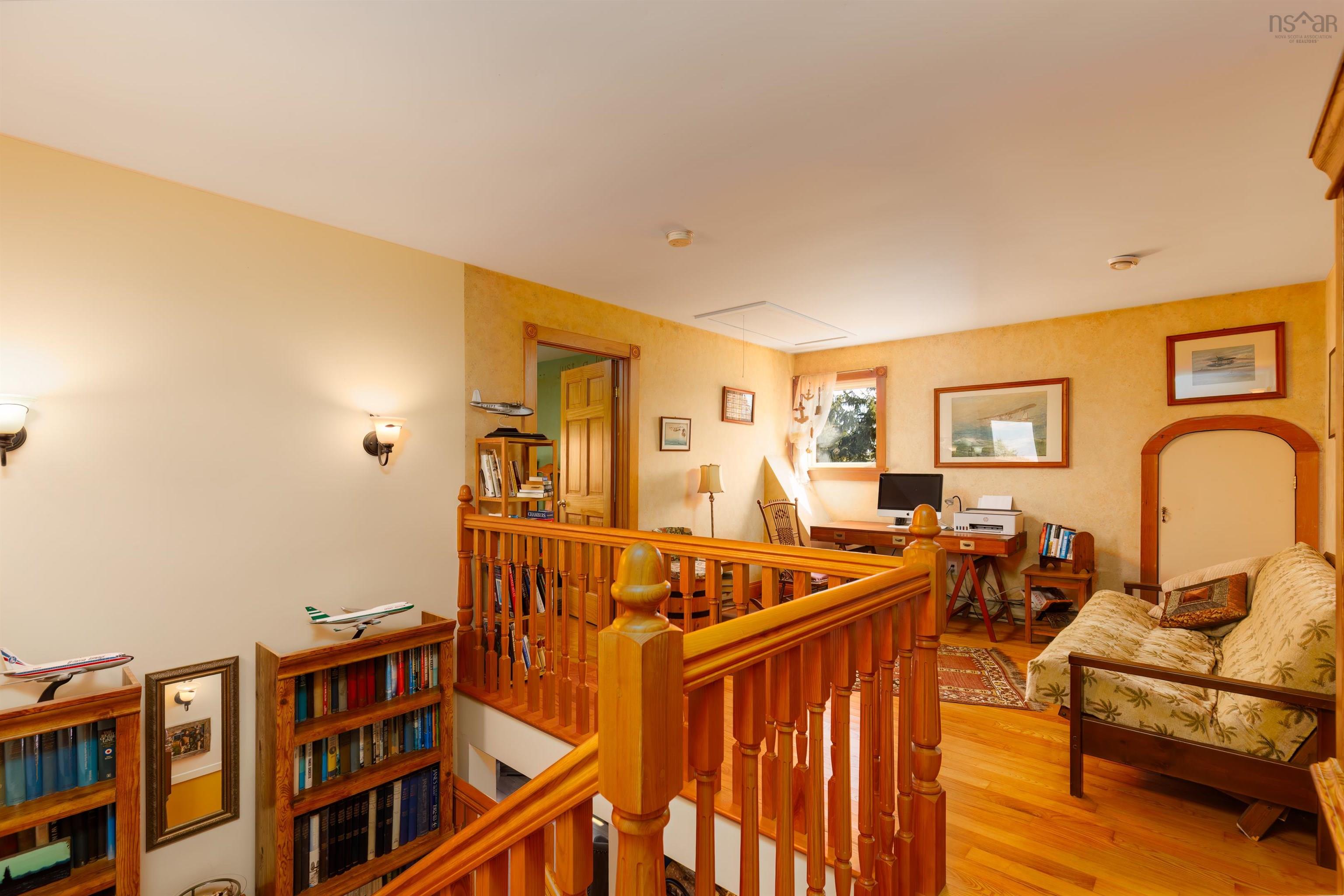 $1,550,000.00: 181 Pine Drive, Heckmans Island