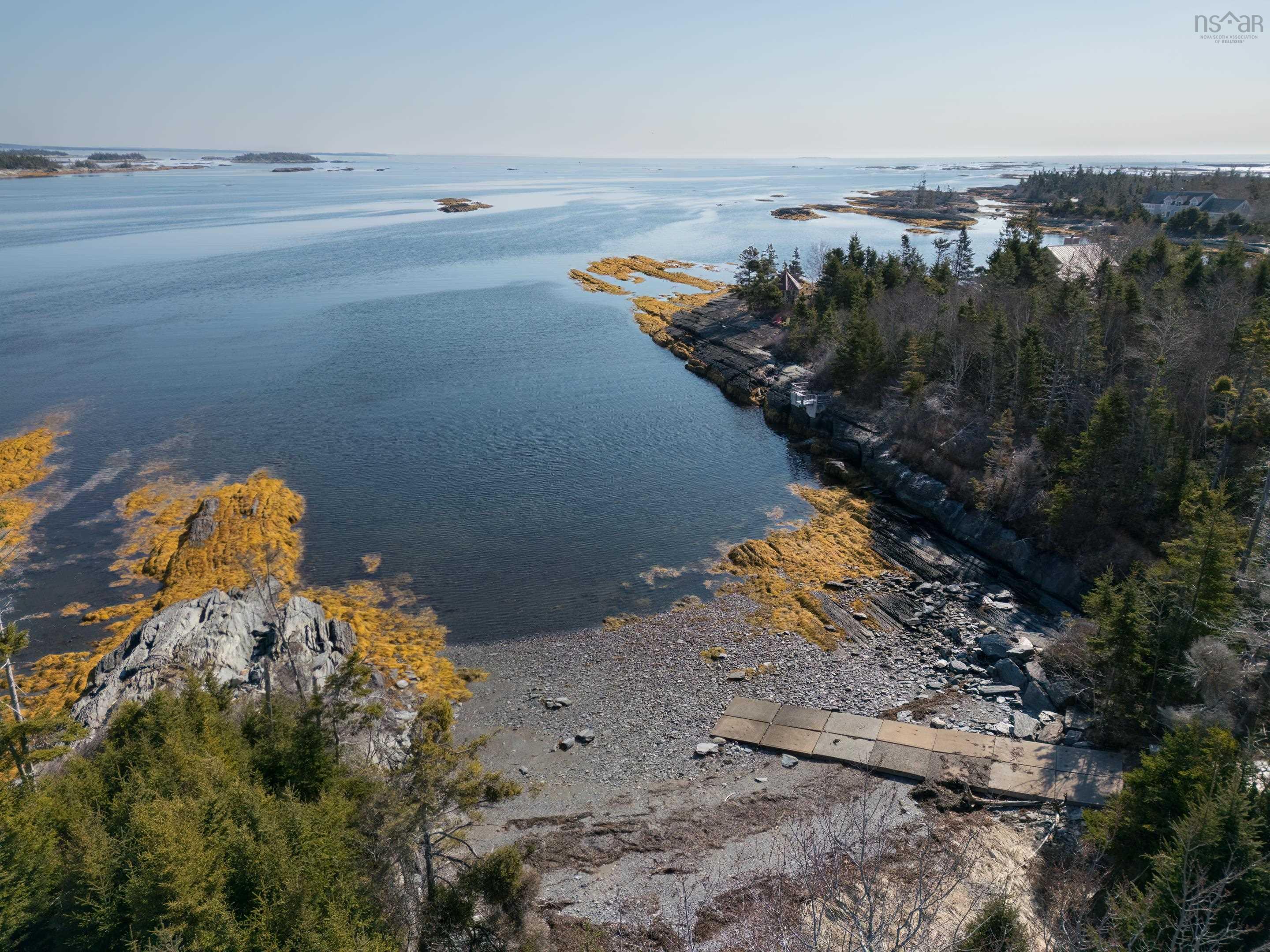 $1,550,000.00: 181 Pine Drive, Heckmans Island