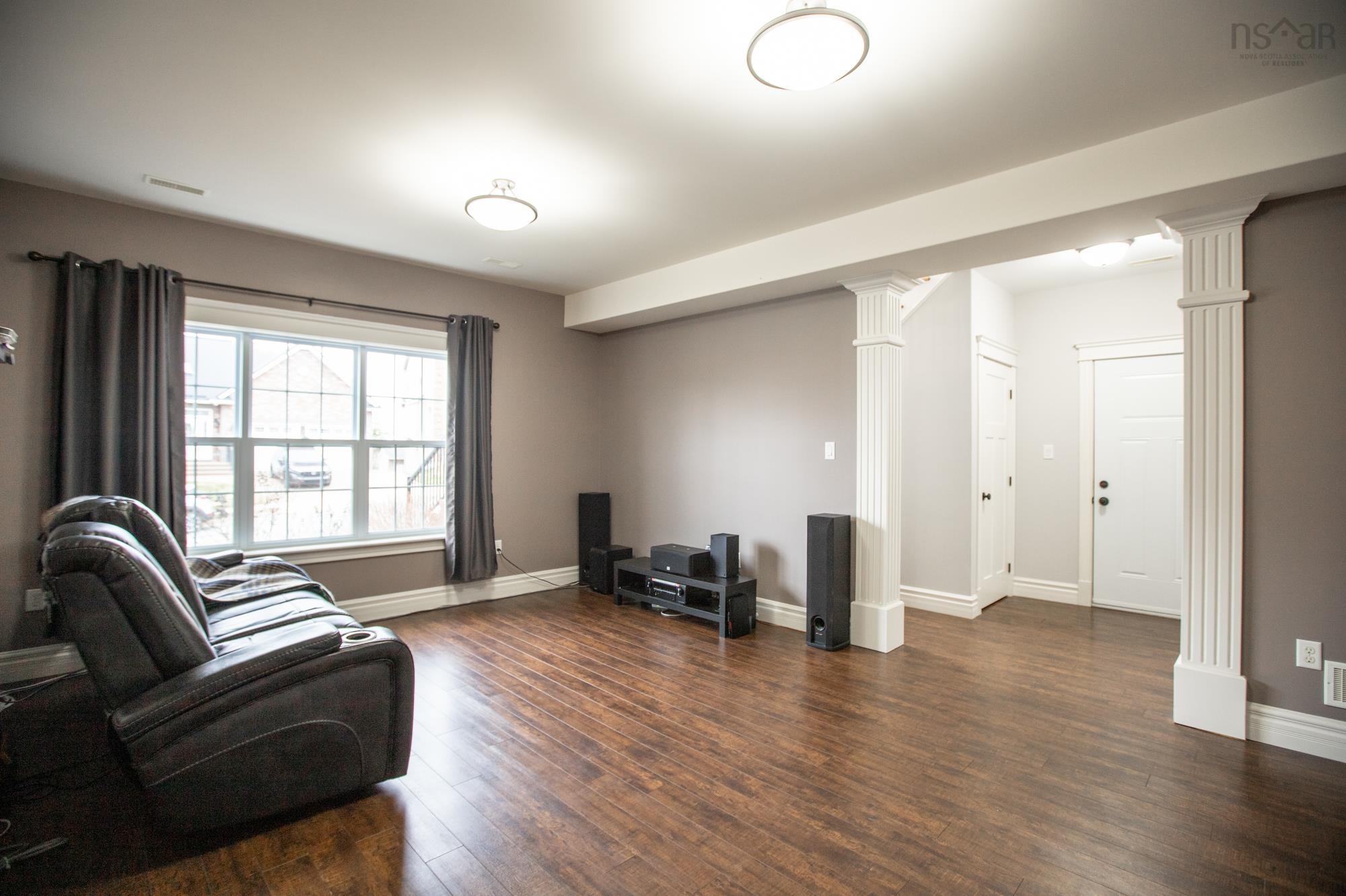 $829,900.00: 52 Cherrywood Drive, Dartmouth