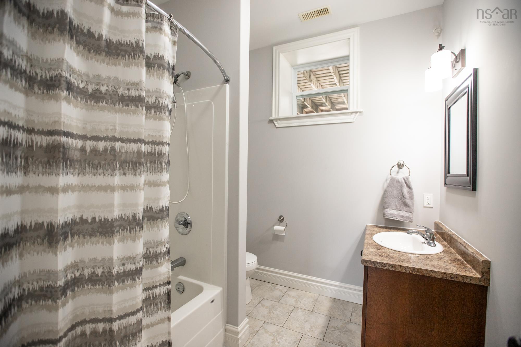 $829,900.00: 52 Cherrywood Drive, Dartmouth