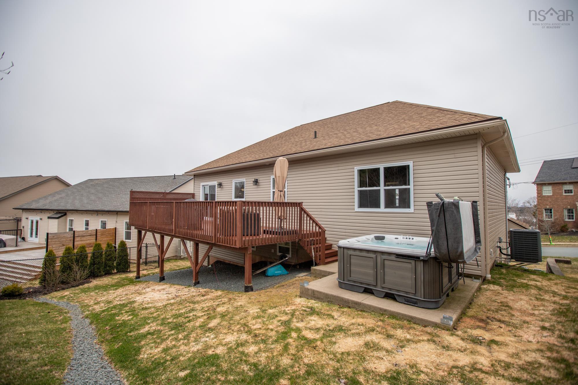 $829,900.00: 52 Cherrywood Drive, Dartmouth