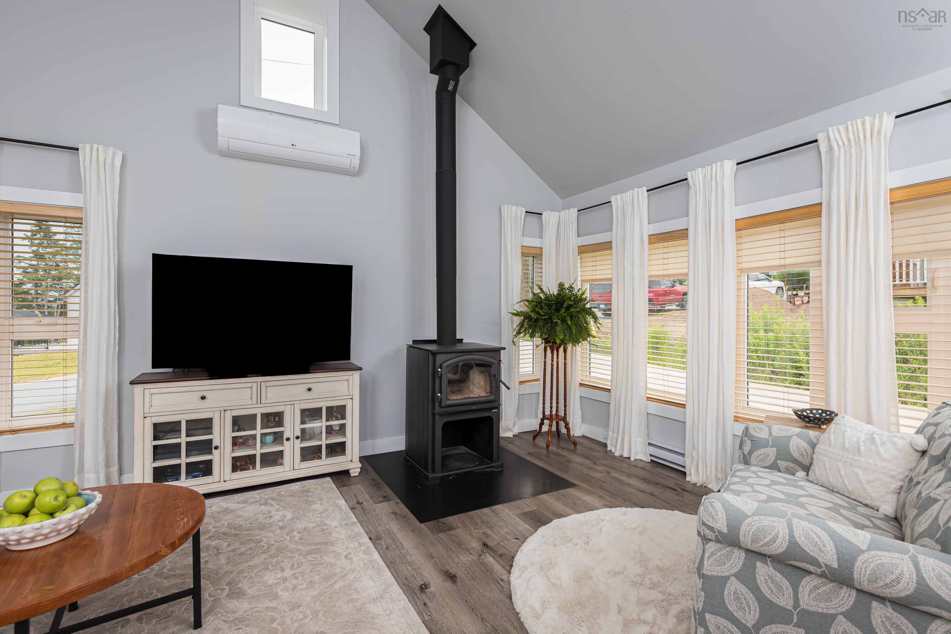 $449,900.00: 14 Monarch Terrace, Truro