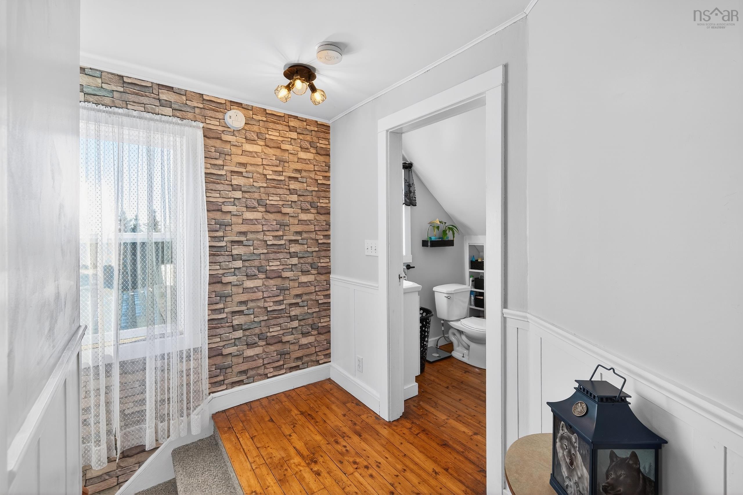 $419,900.00: 15682 7 Highway, East Ship Harbour