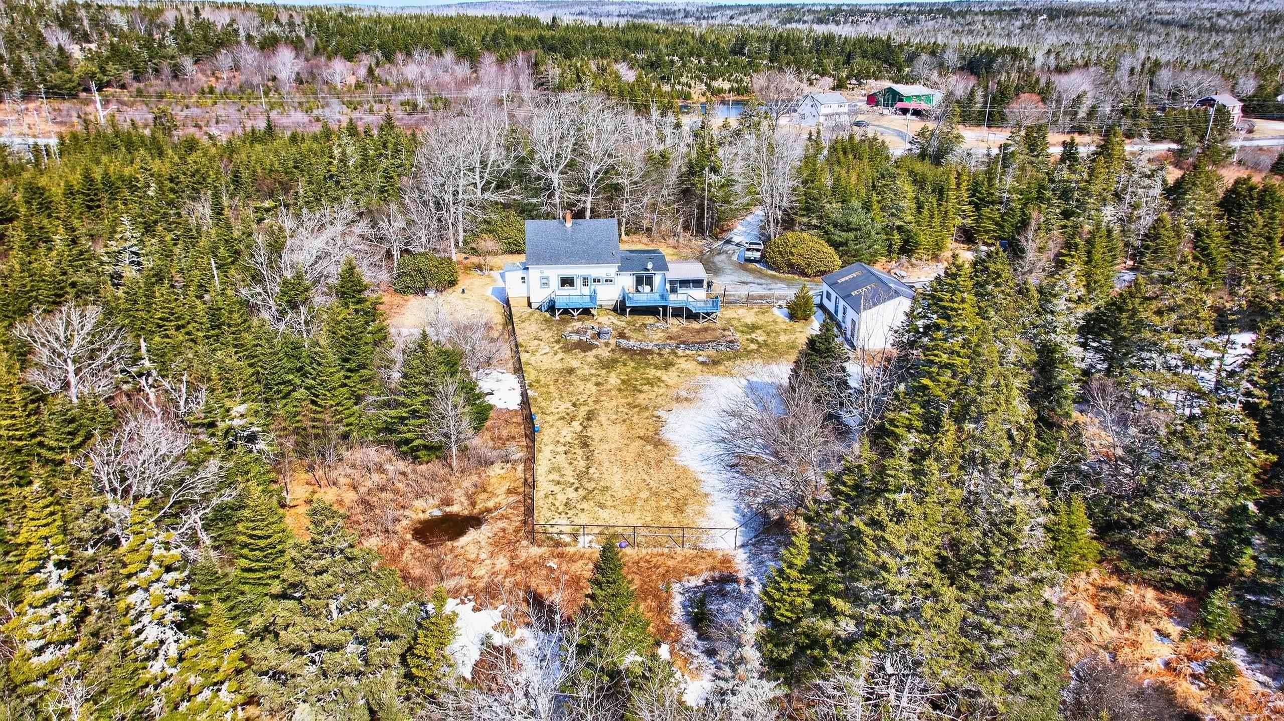 $419,900.00: 15682 7 Highway, East Ship Harbour