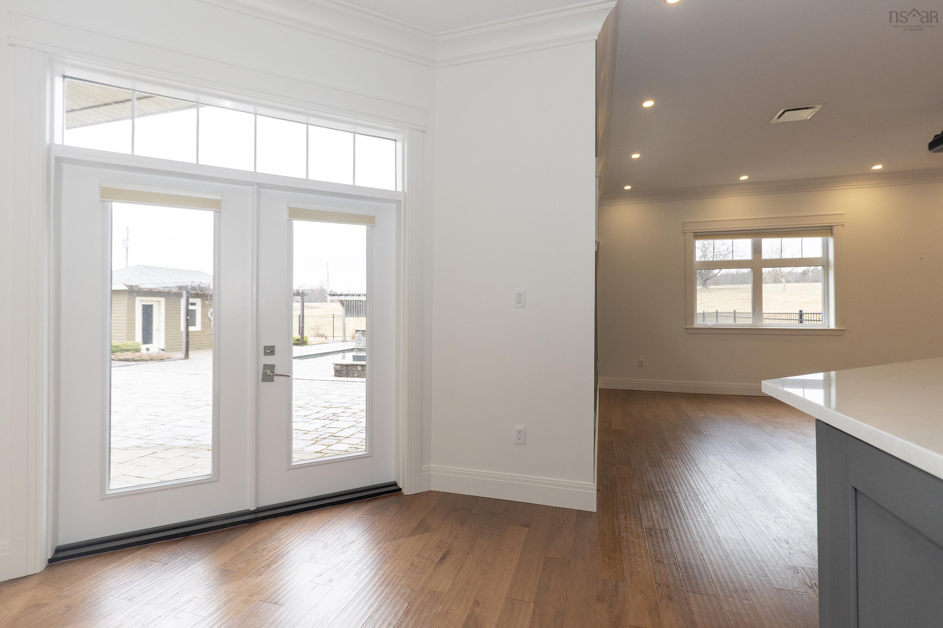 $1,100,000.00: 31 Gosling Glen, East Amherst