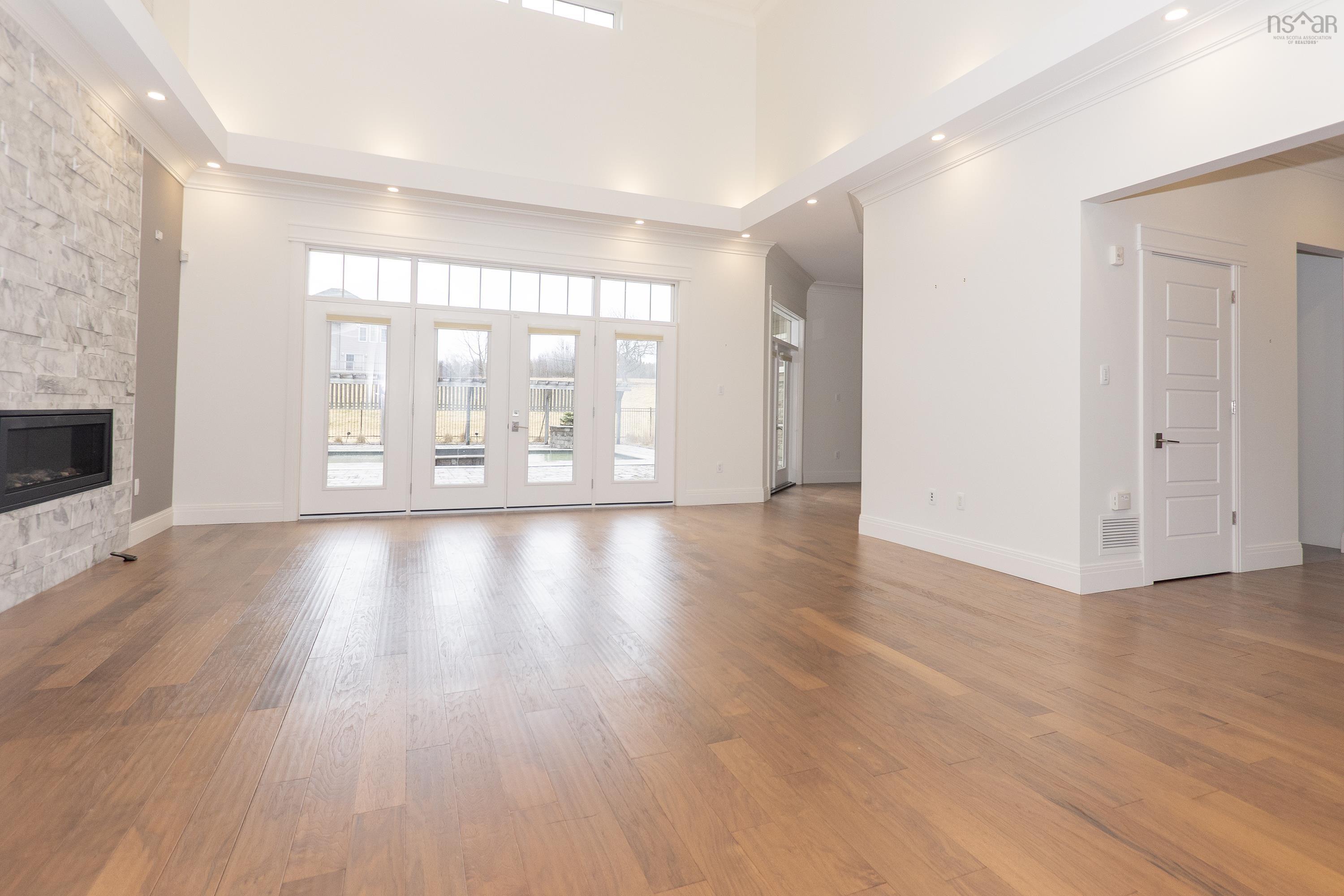 $1,100,000.00: 31 Gosling Glen, East Amherst