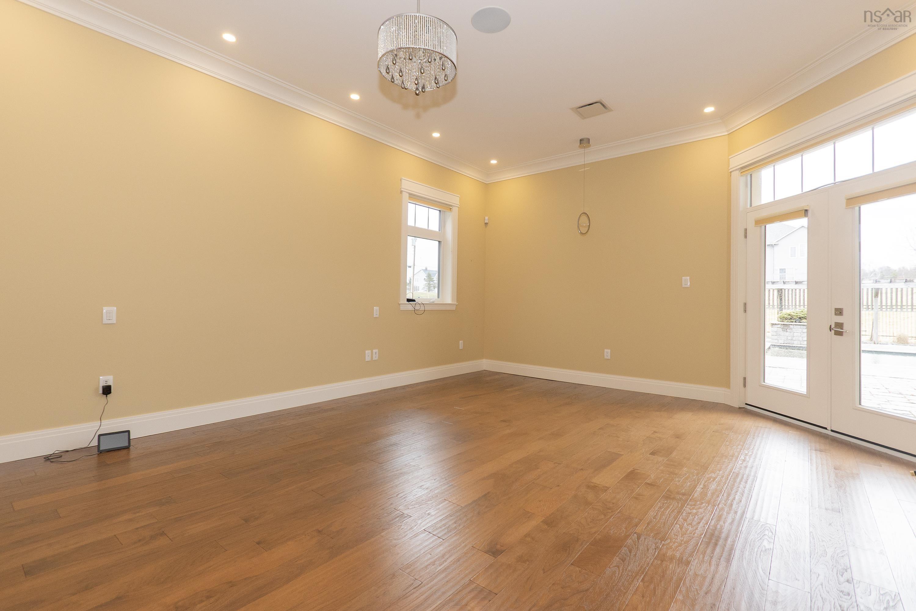 $1,100,000.00: 31 Gosling Glen, East Amherst