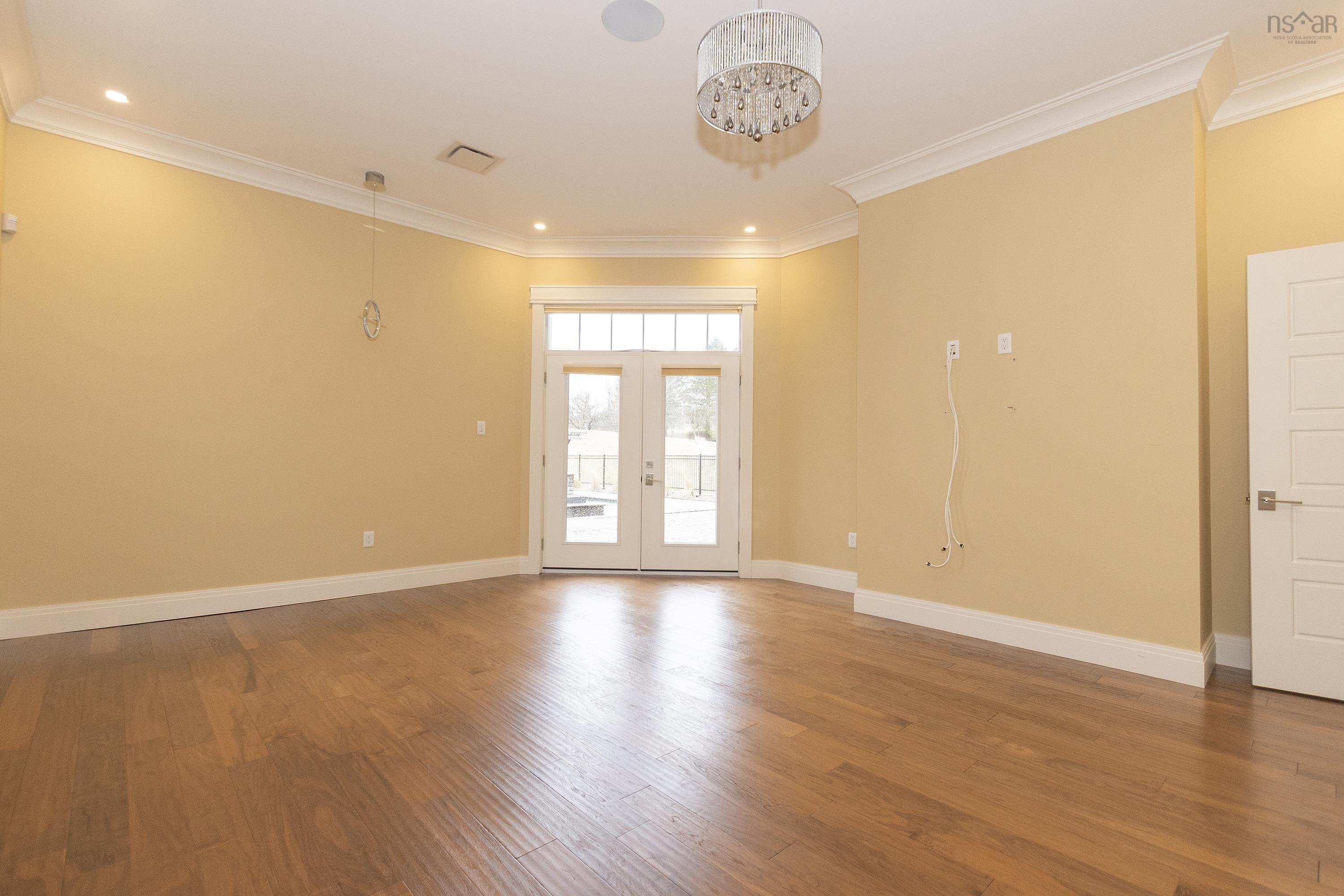 $1,100,000.00: 31 Gosling Glen, East Amherst