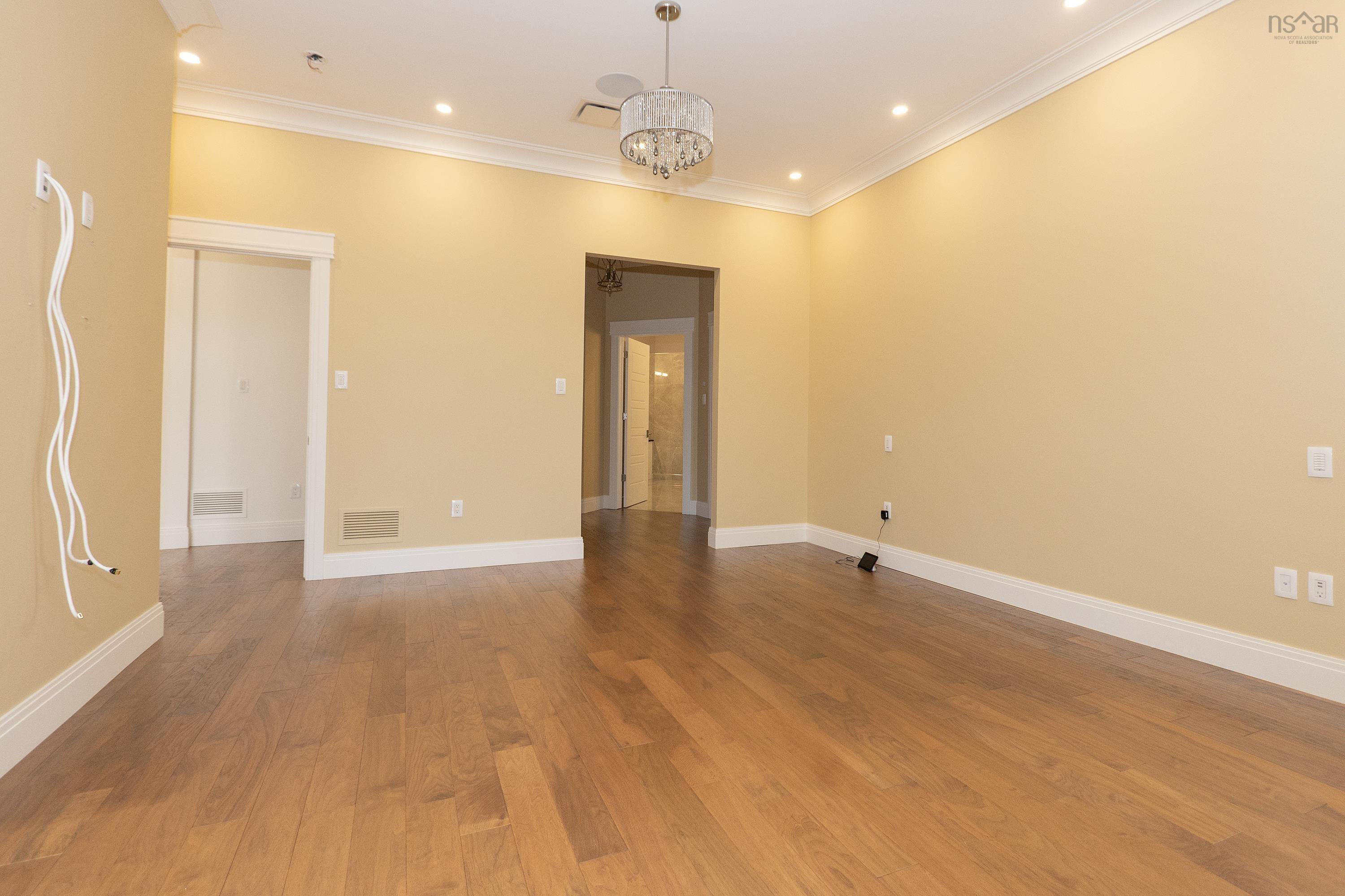 $1,100,000.00: 31 Gosling Glen, East Amherst
