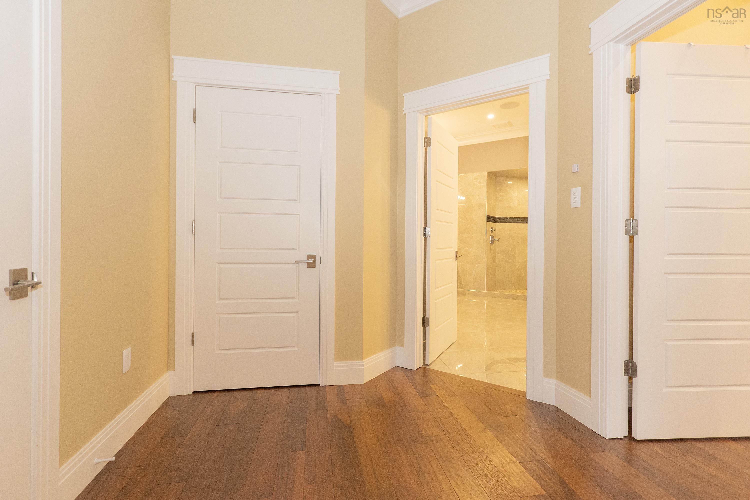 $1,100,000.00: 31 Gosling Glen, East Amherst