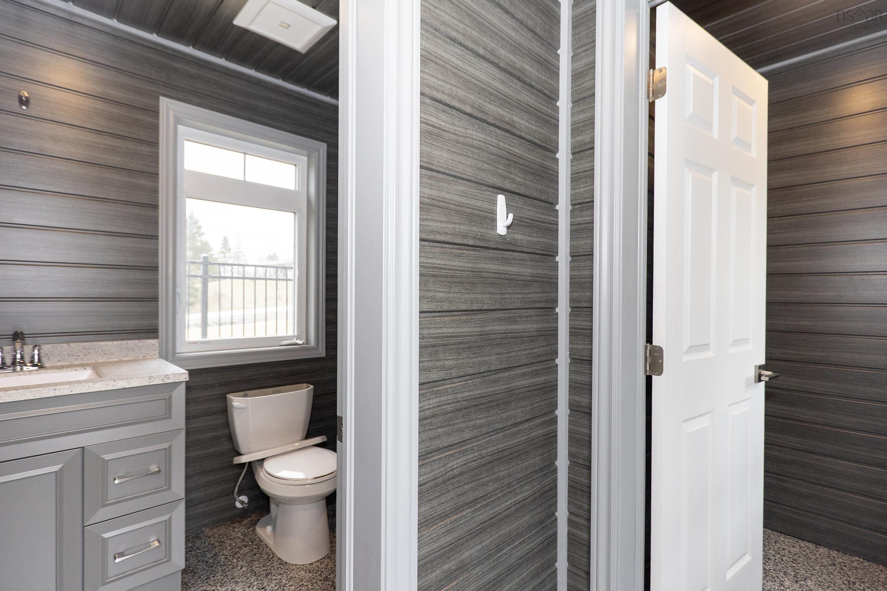 $1,100,000.00: 31 Gosling Glen, East Amherst