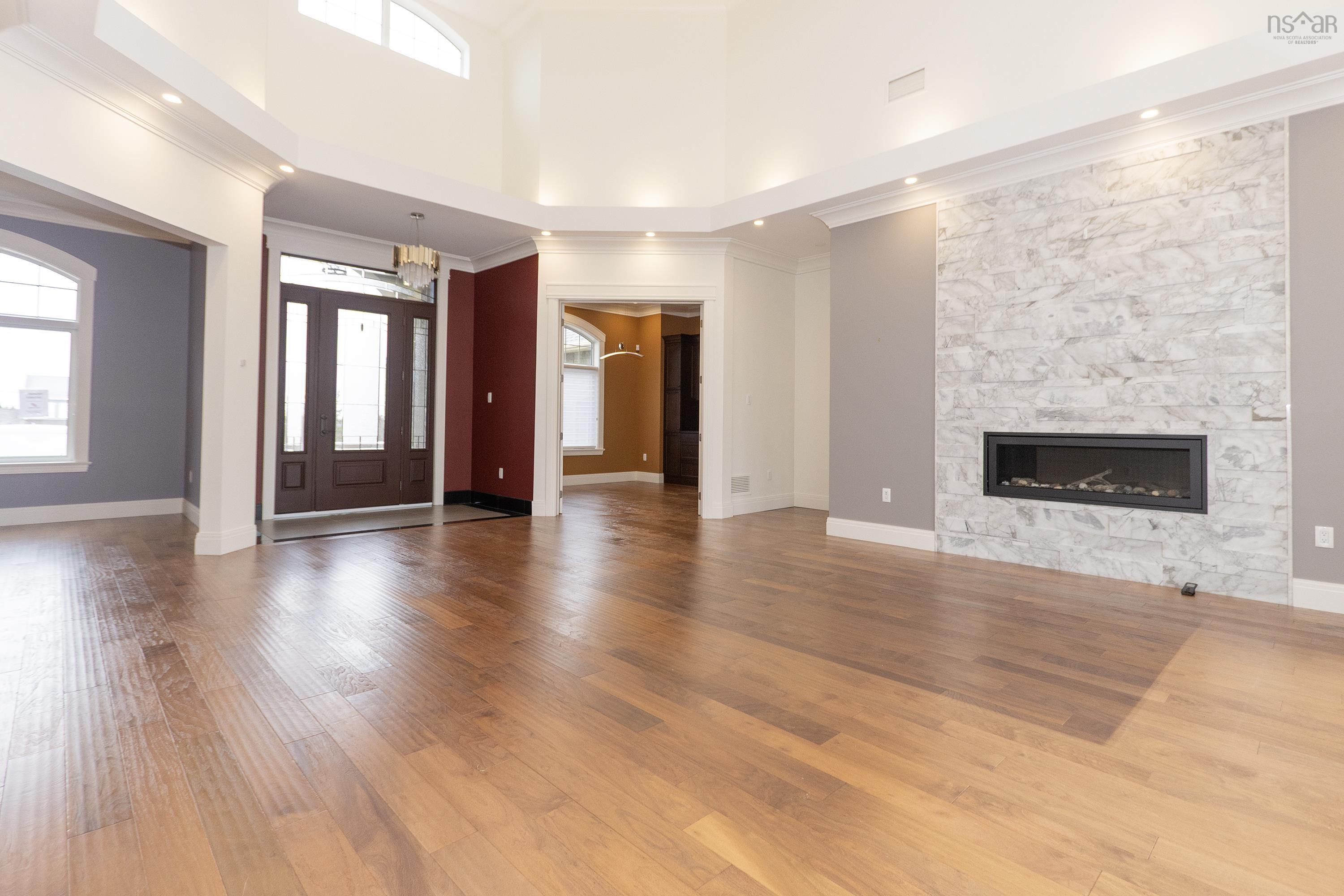 $1,100,000.00: 31 Gosling Glen, East Amherst
