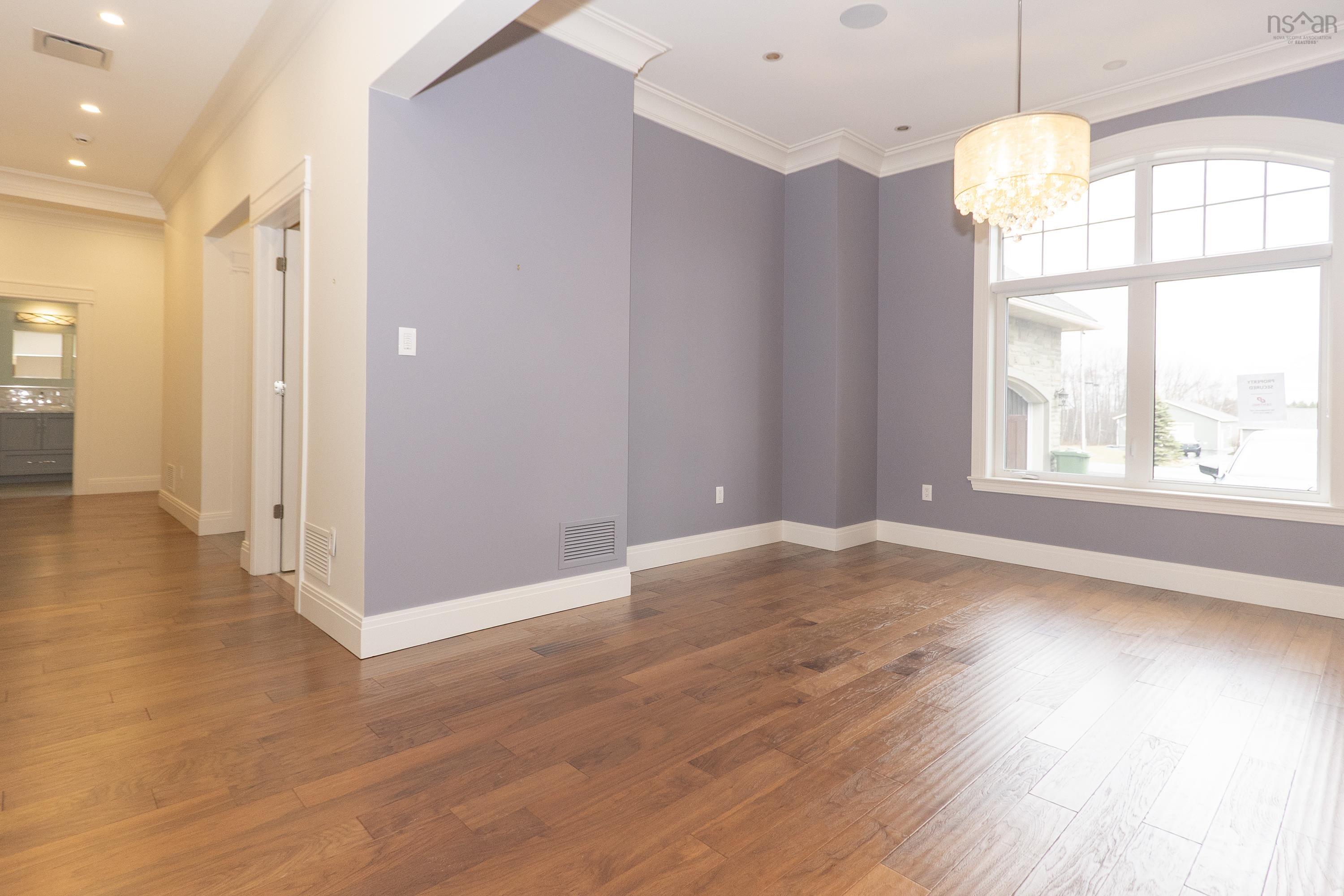 $1,100,000.00: 31 Gosling Glen, East Amherst