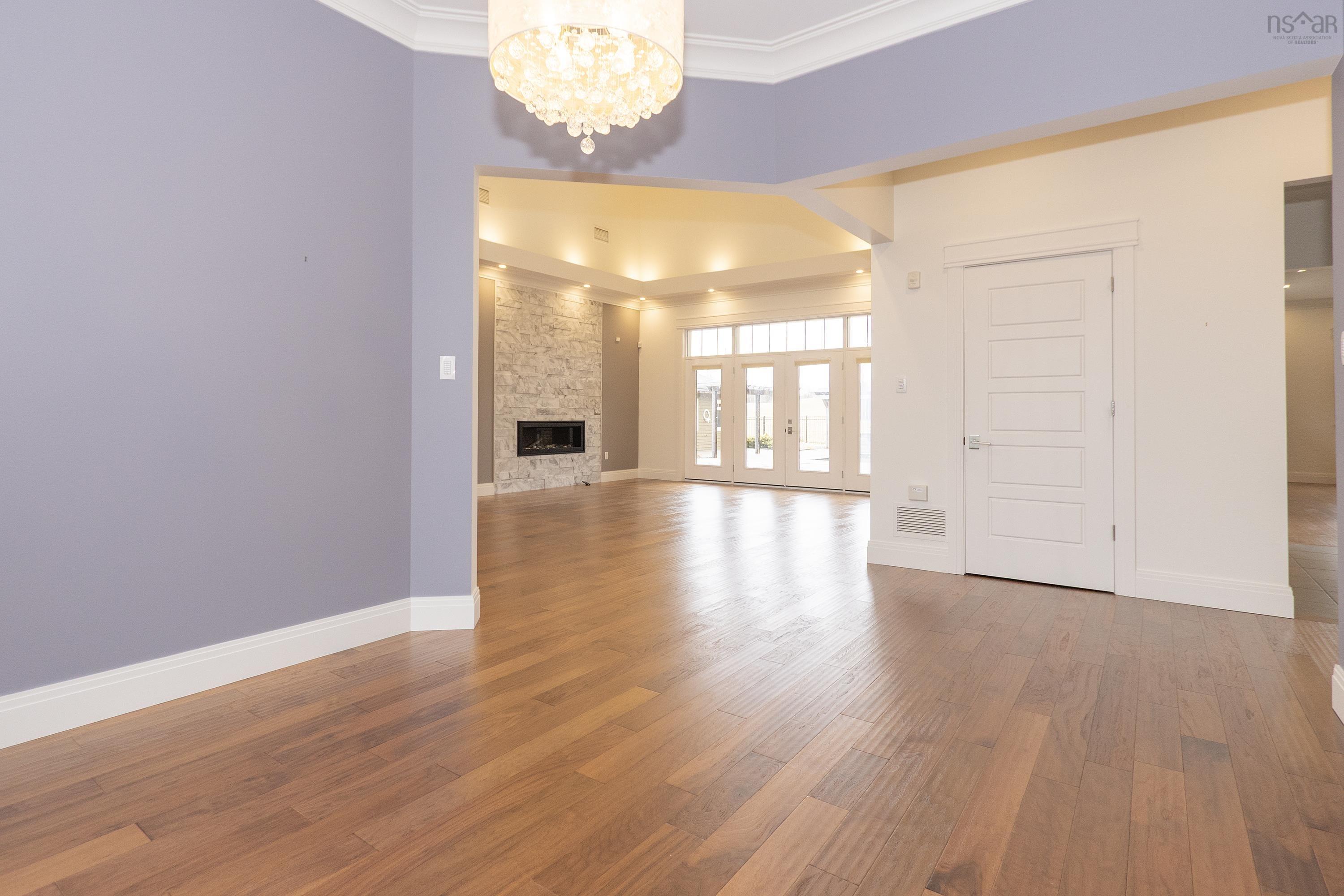 $1,100,000.00: 31 Gosling Glen, East Amherst