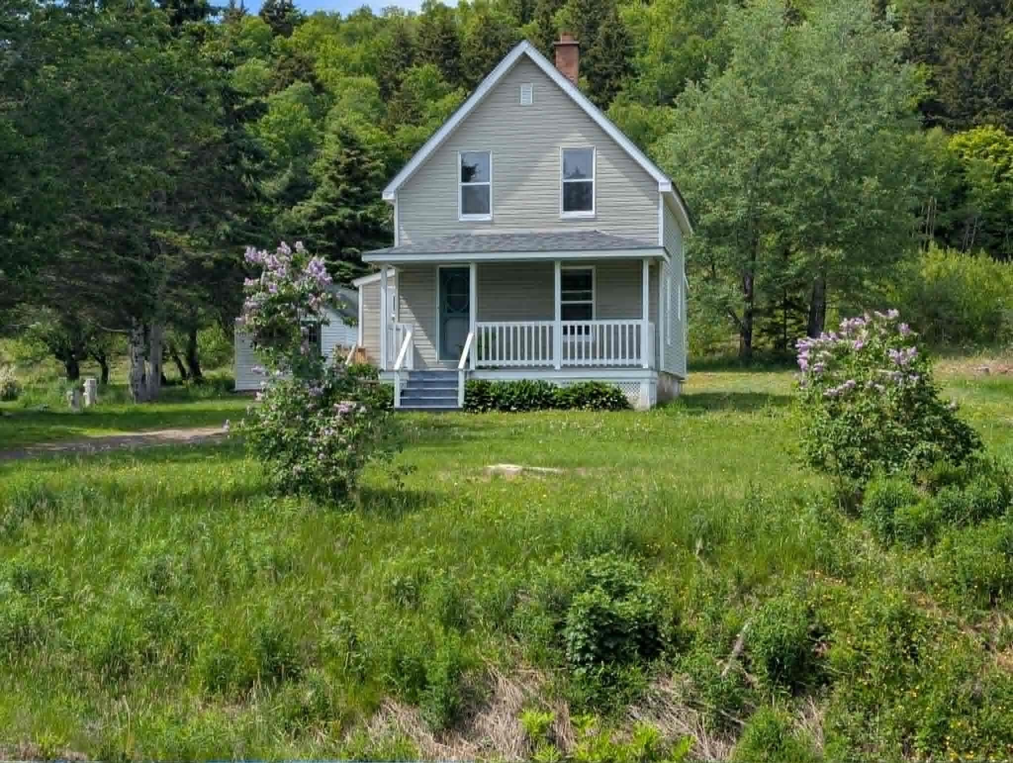$169,900.00: 6183 Highway 209, Fraserville