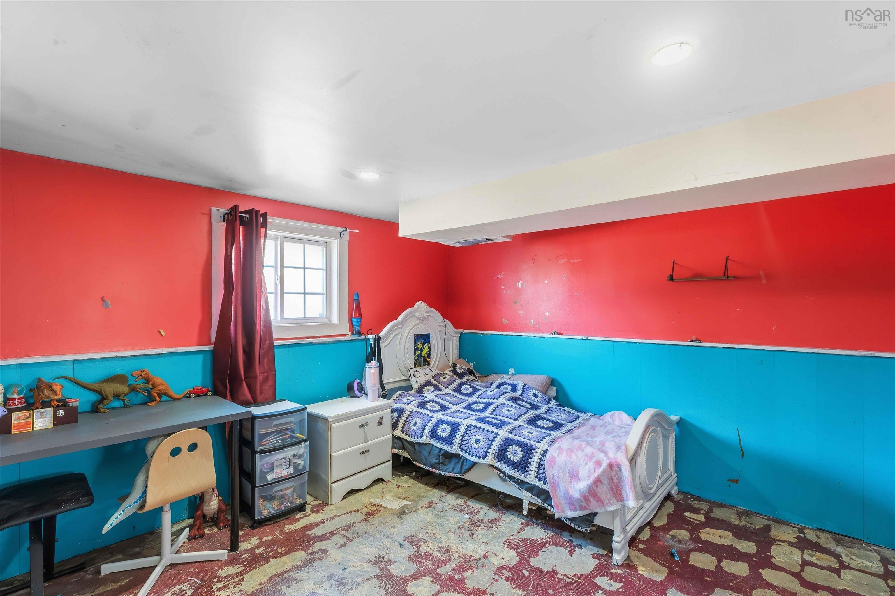 $310,000.00: 1793 Morden Road, Morden