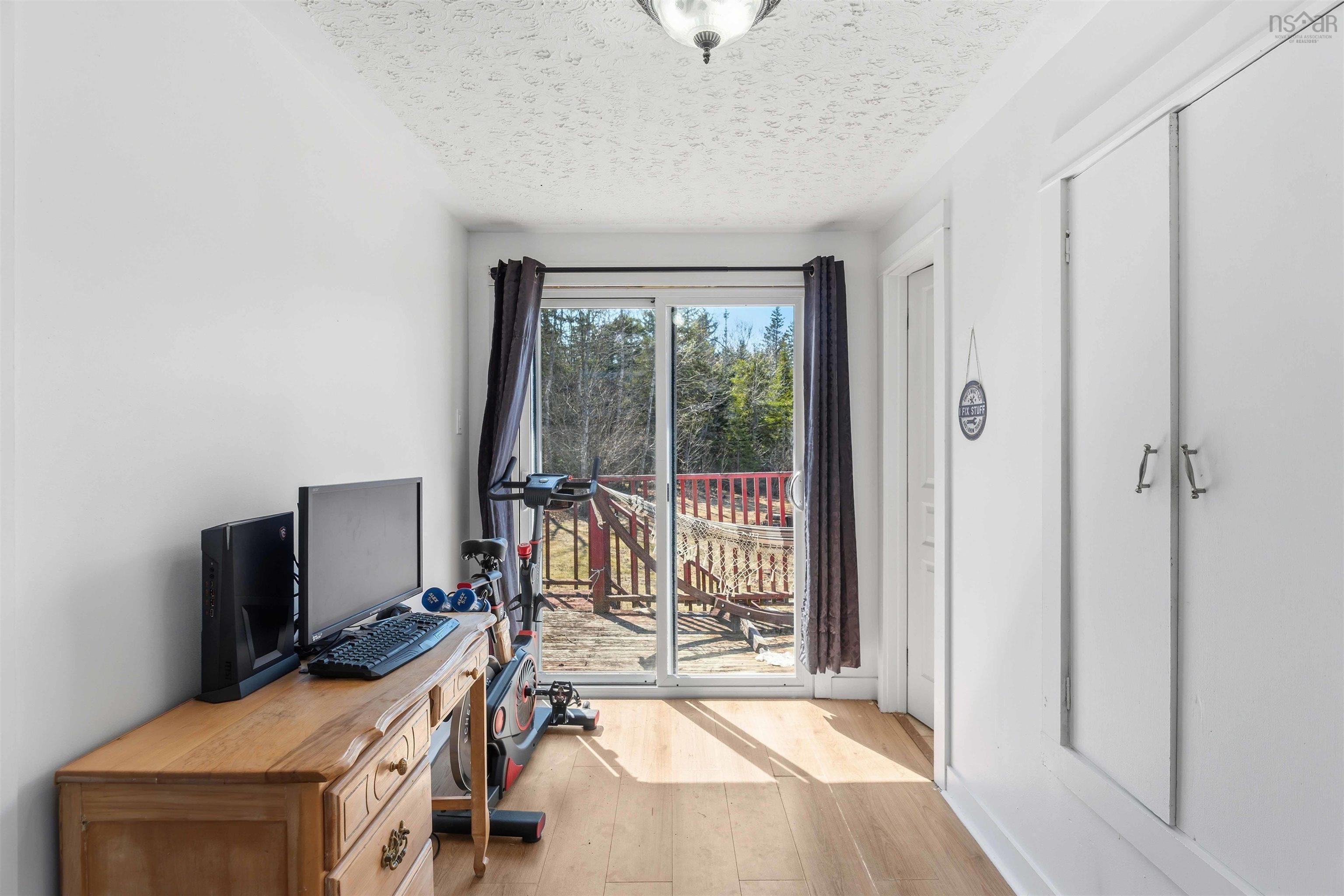 $310,000.00: 1793 Morden Road, Morden
