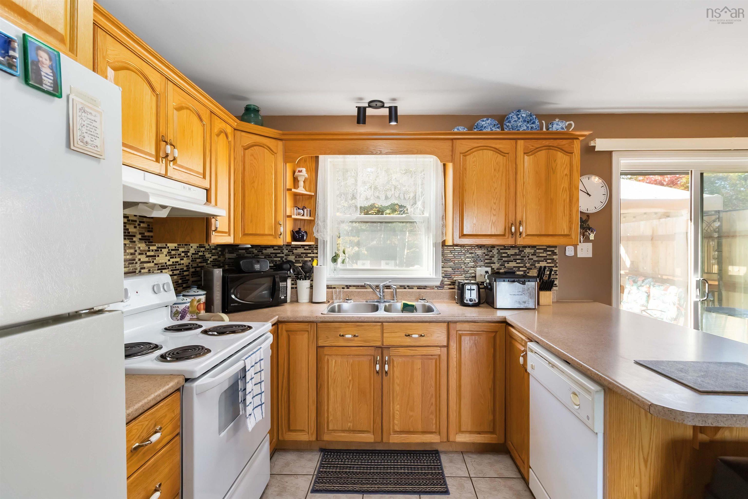 45 Grove Avenue, Beaver Bank, NS (MLS 202607429)