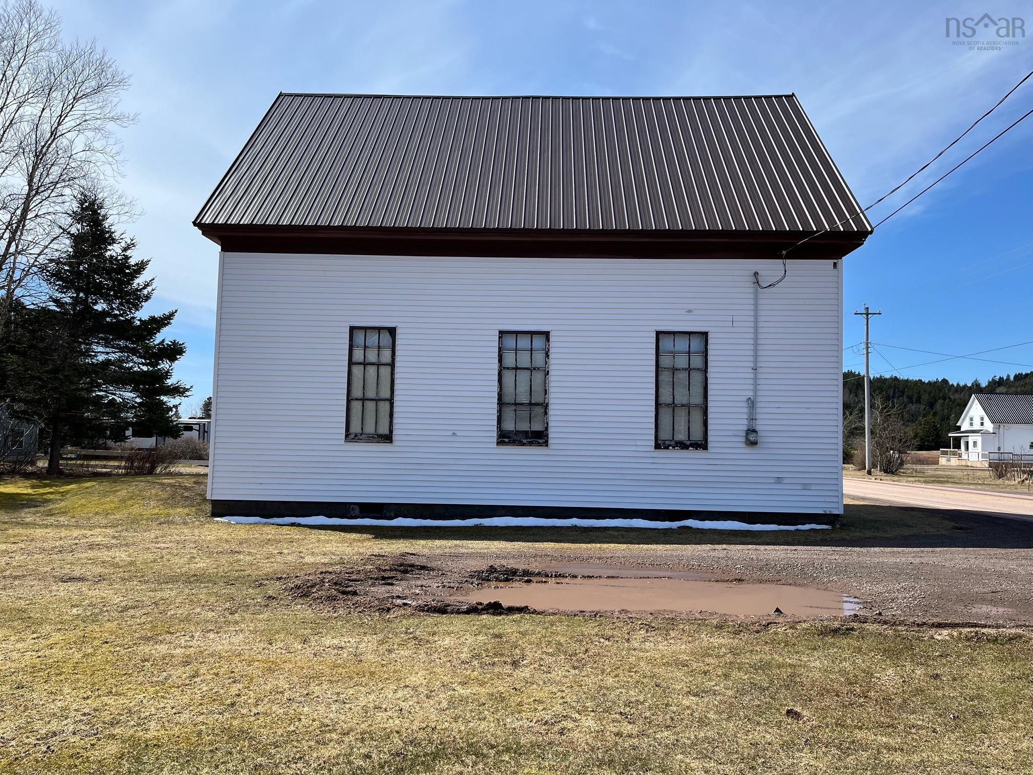 $199,000.00: 8208 Highway 209, Wards Brook