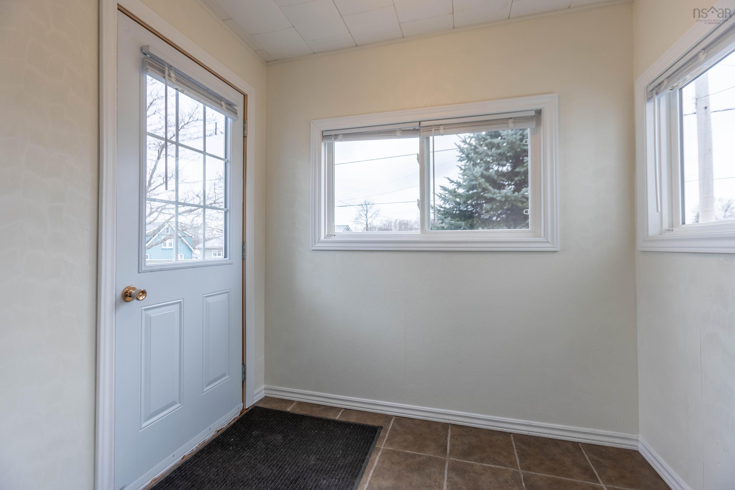 $279,900.00: 14 Allison Avenue, Amherst