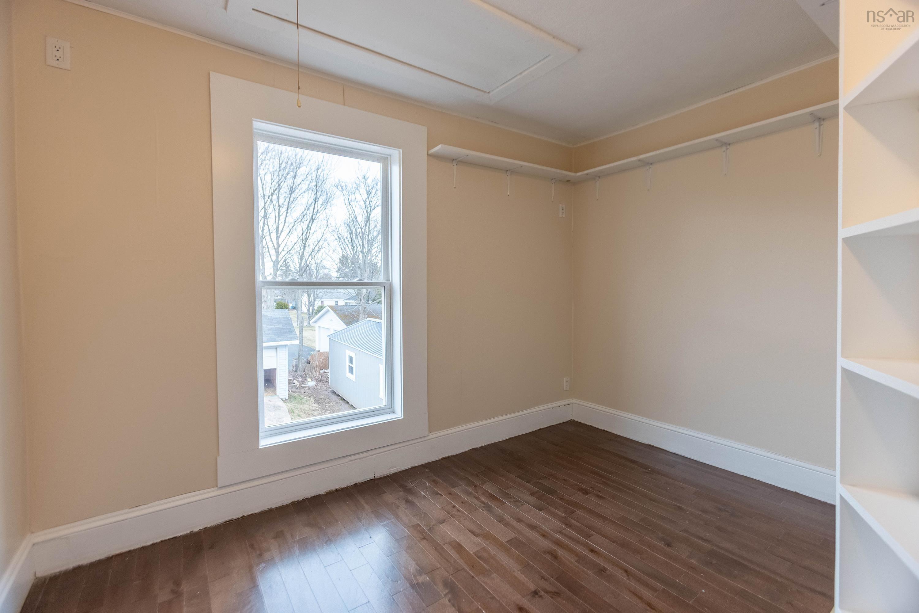 $279,900.00: 14 Allison Avenue, Amherst