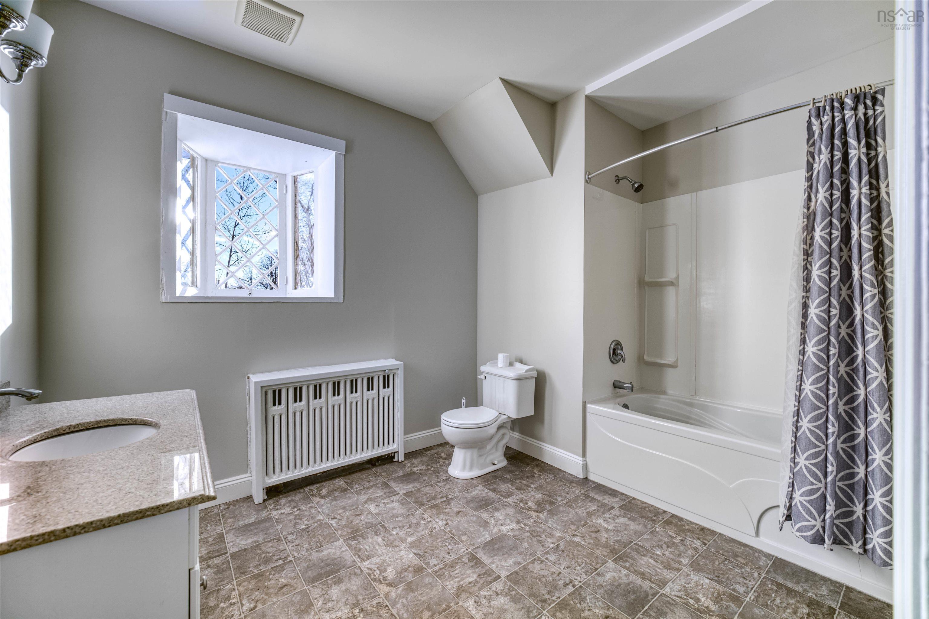 $549,900.00: 68 Cottage Street, Pictou