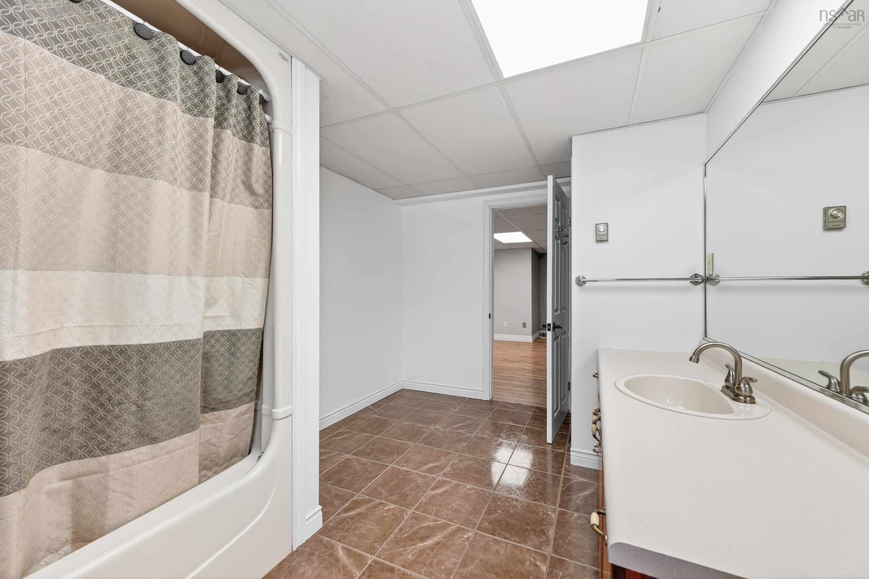 $449,900.00: 4155 East Bay Highway, East Bay