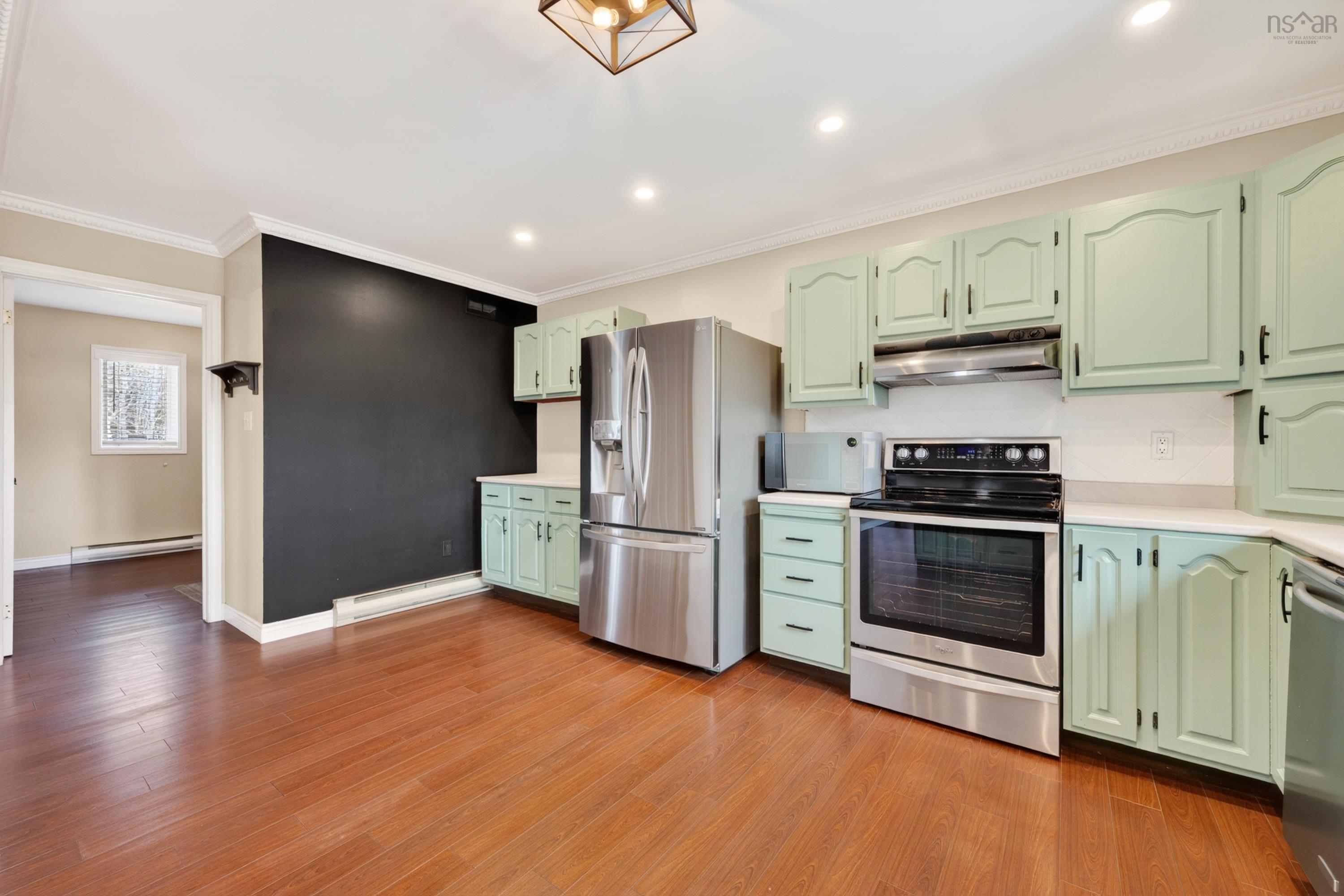 $449,900.00: 4155 East Bay Highway, East Bay