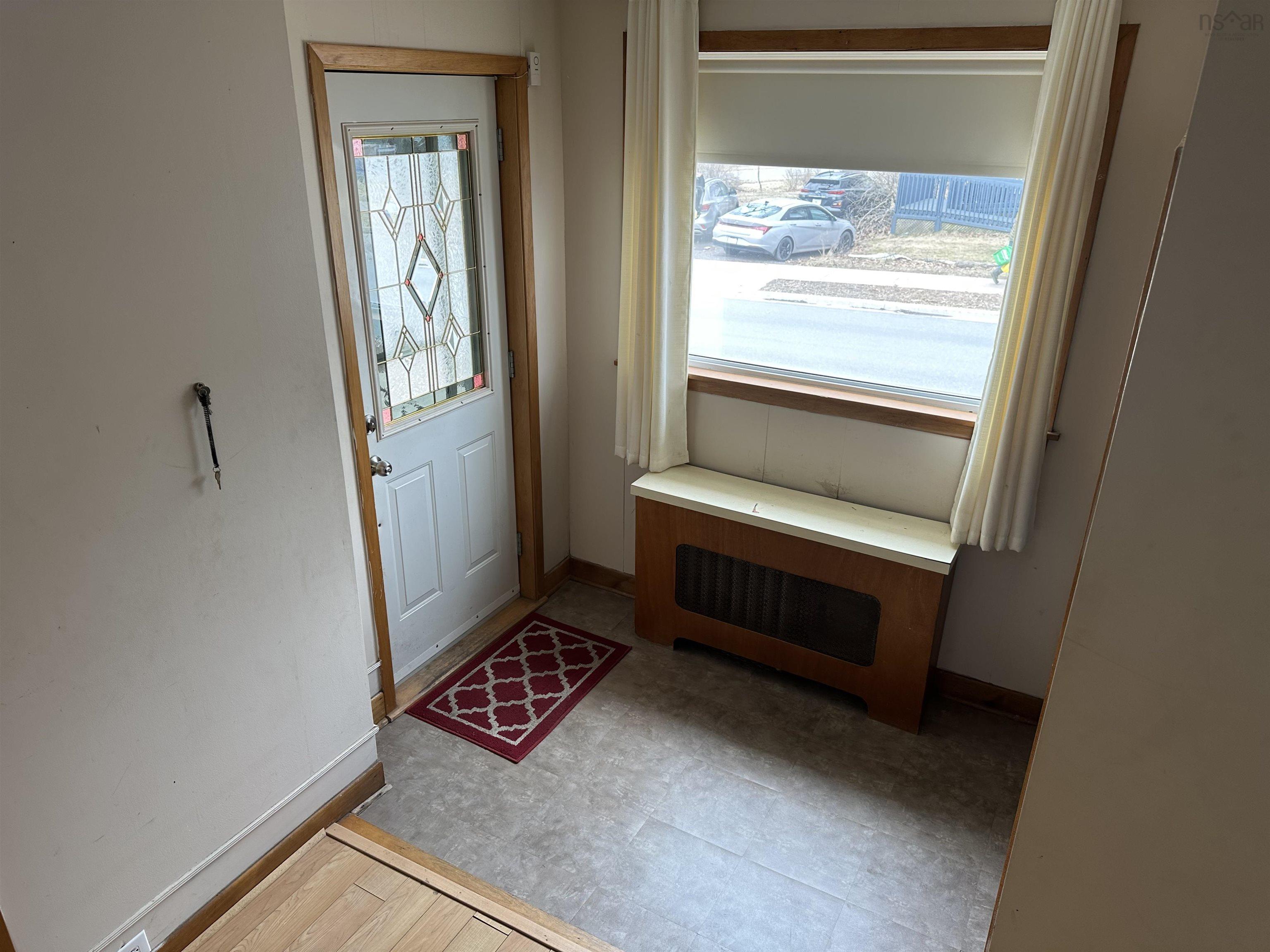 $269,900.00: 21 Allan Avenue, Stellarton