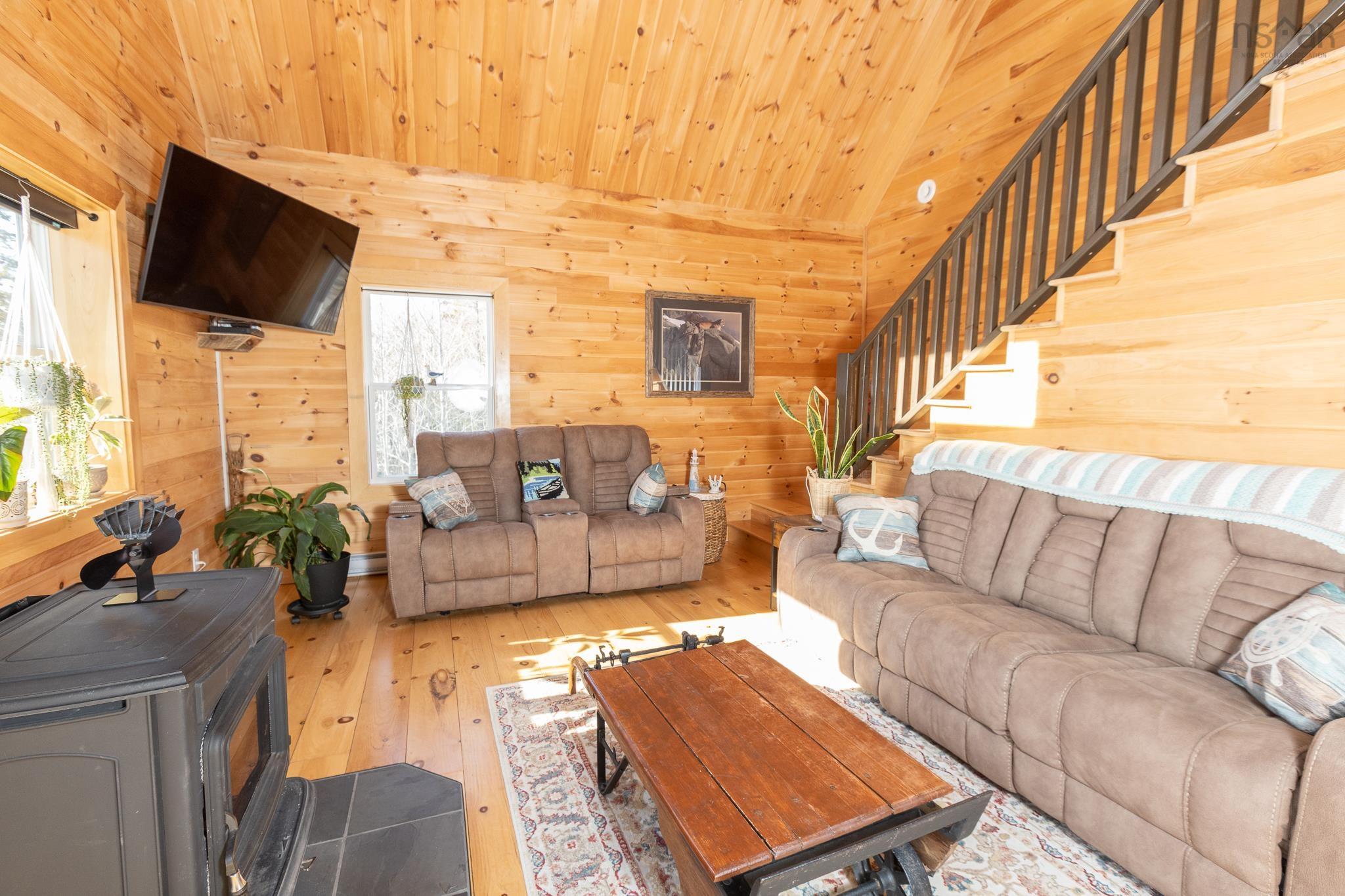 $675,000.00: 28 Fisherman Path, North Kemptville