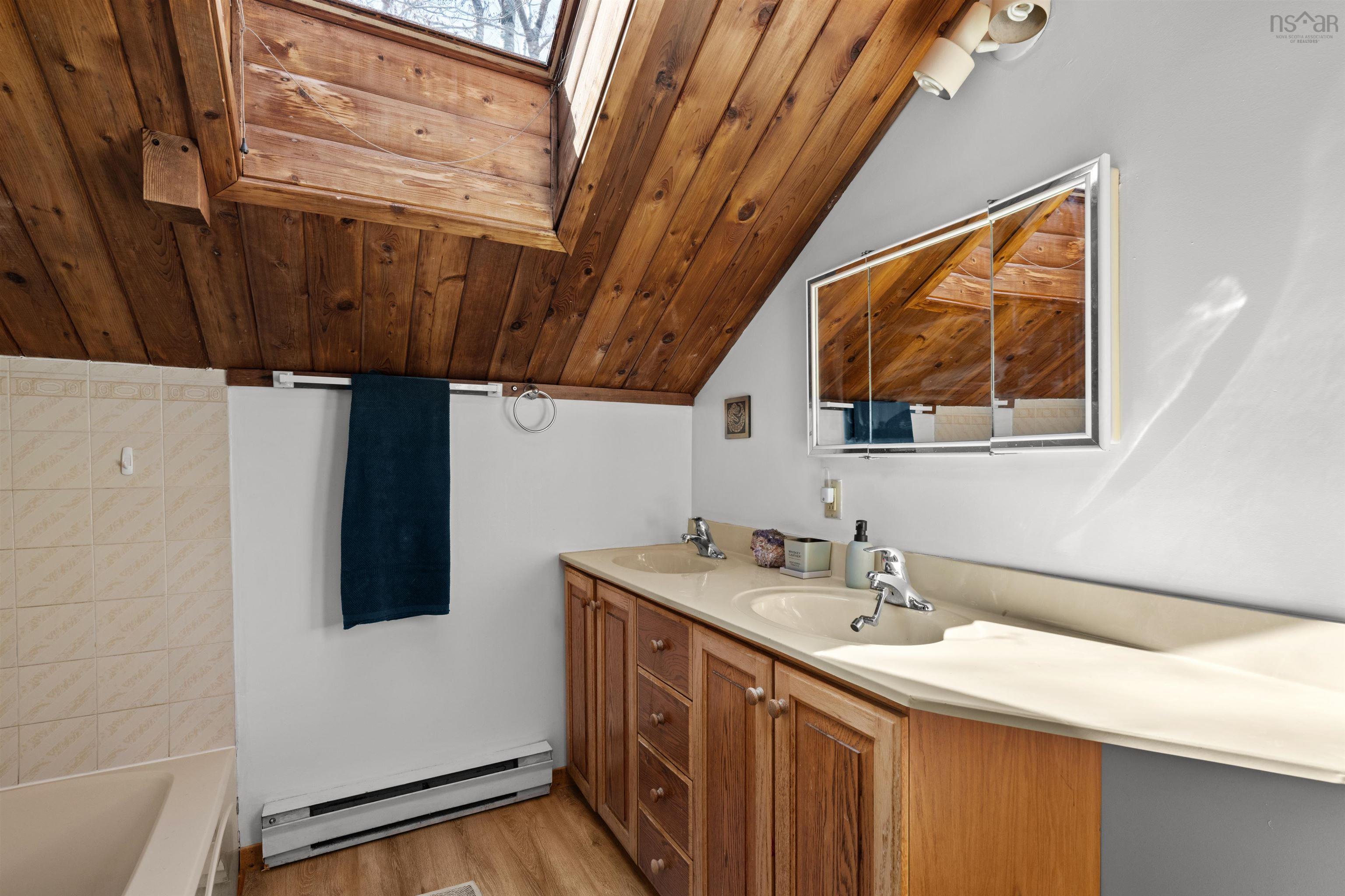 384 Lockview Road, Fall River, NS (MLS 202607472)