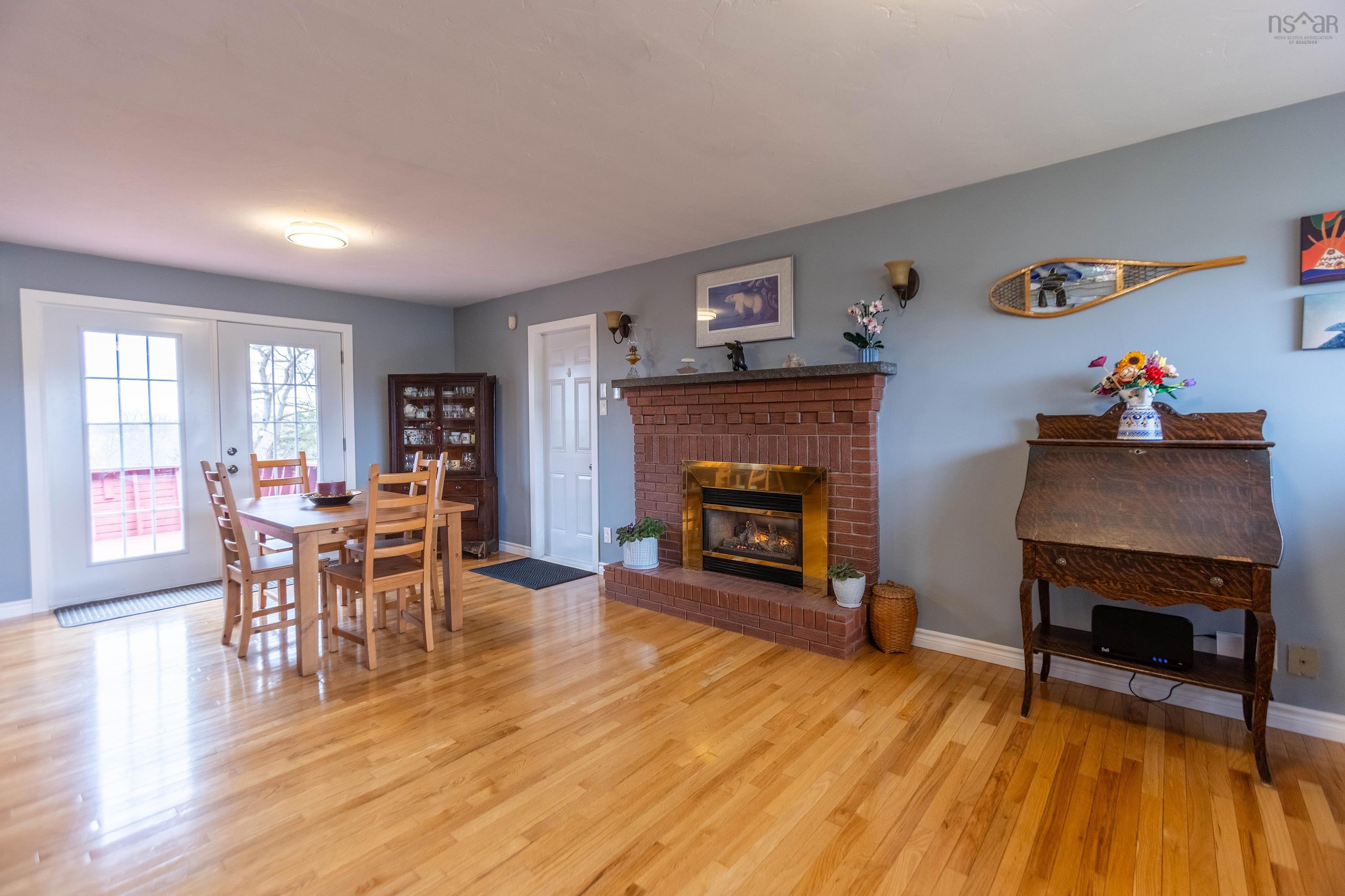 $399,900.00: 19 Biggs Drive, East Amherst