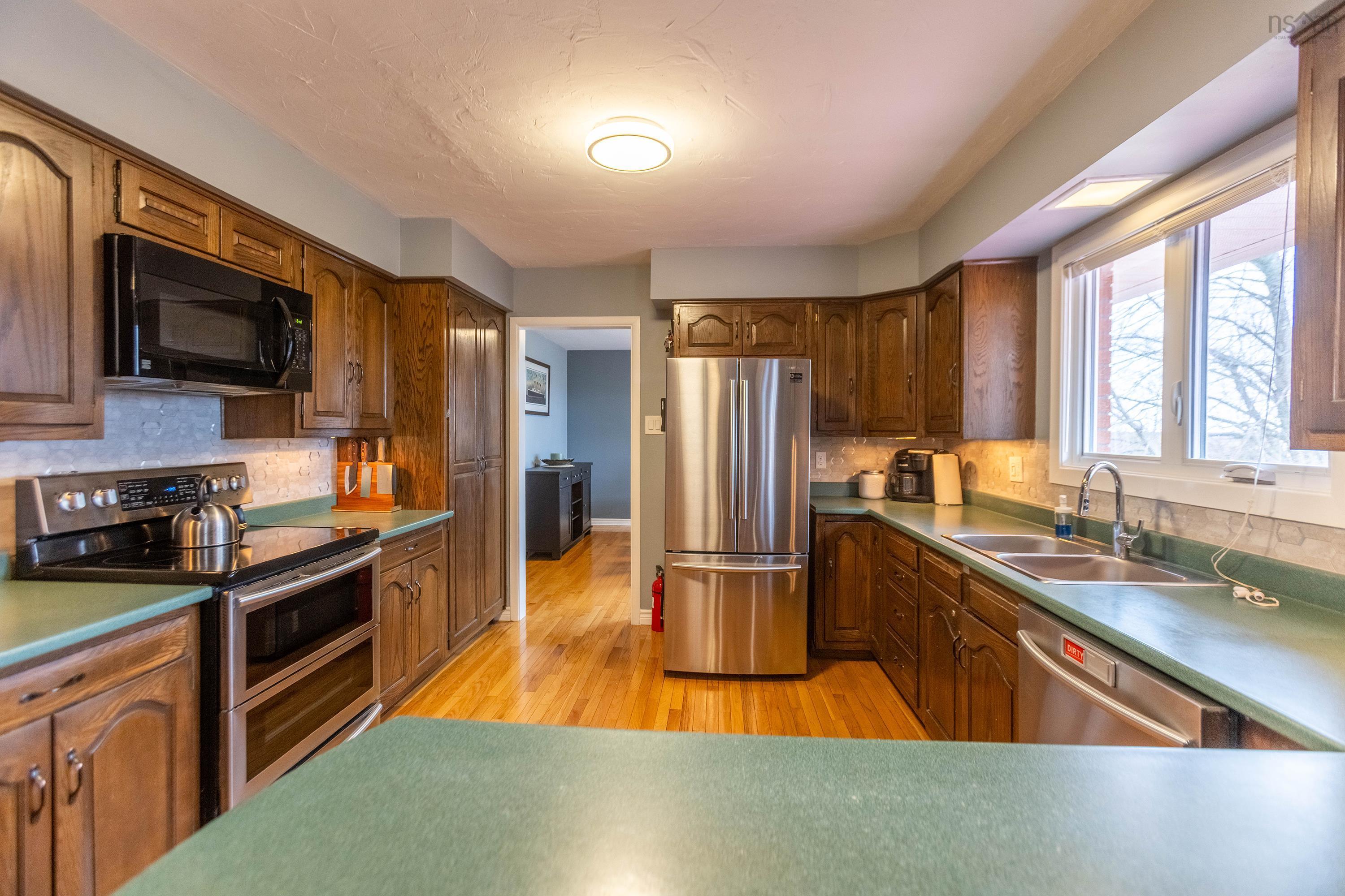 $399,900.00: 19 Biggs Drive, East Amherst