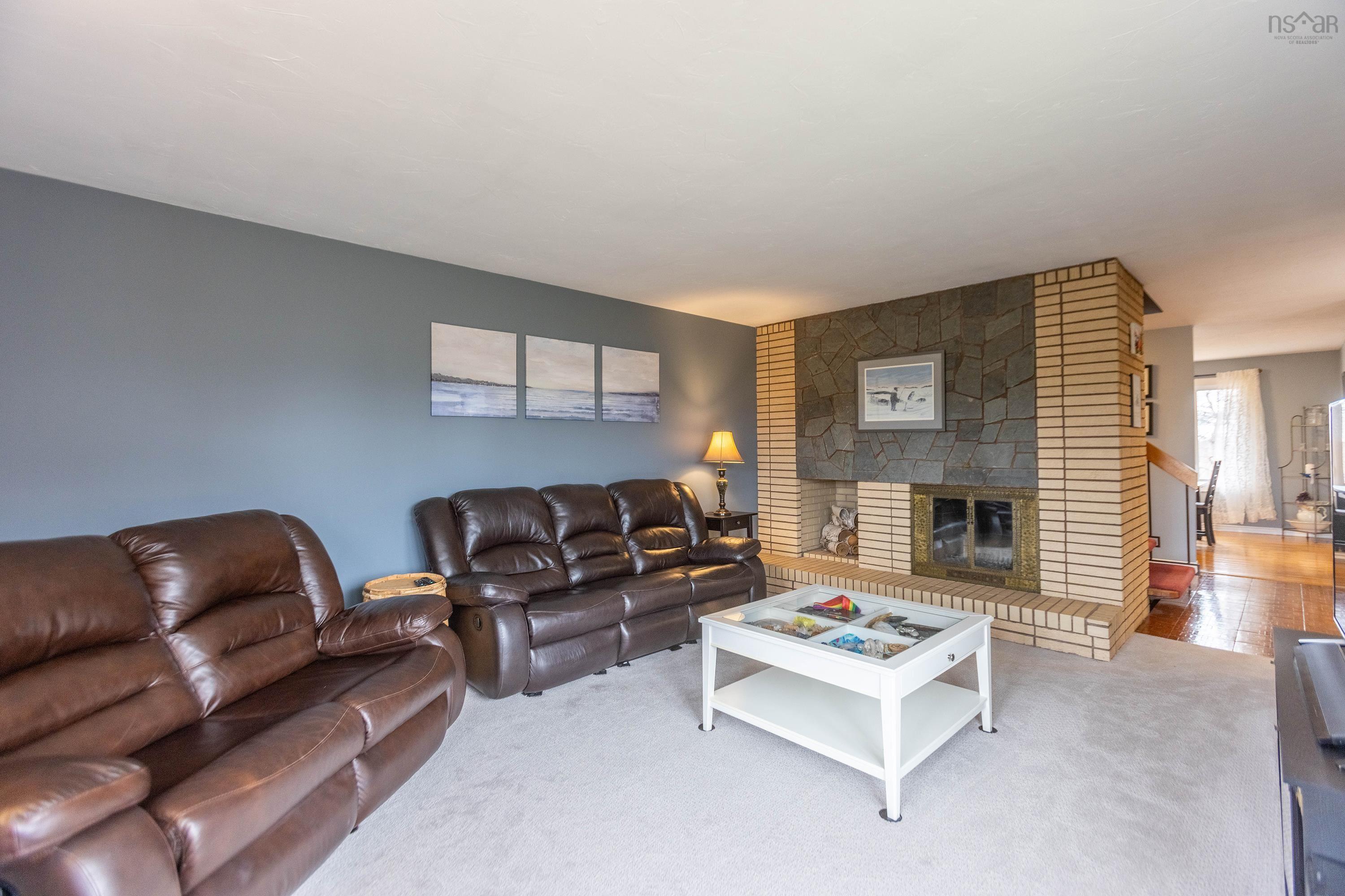 $399,900.00: 19 Biggs Drive, East Amherst