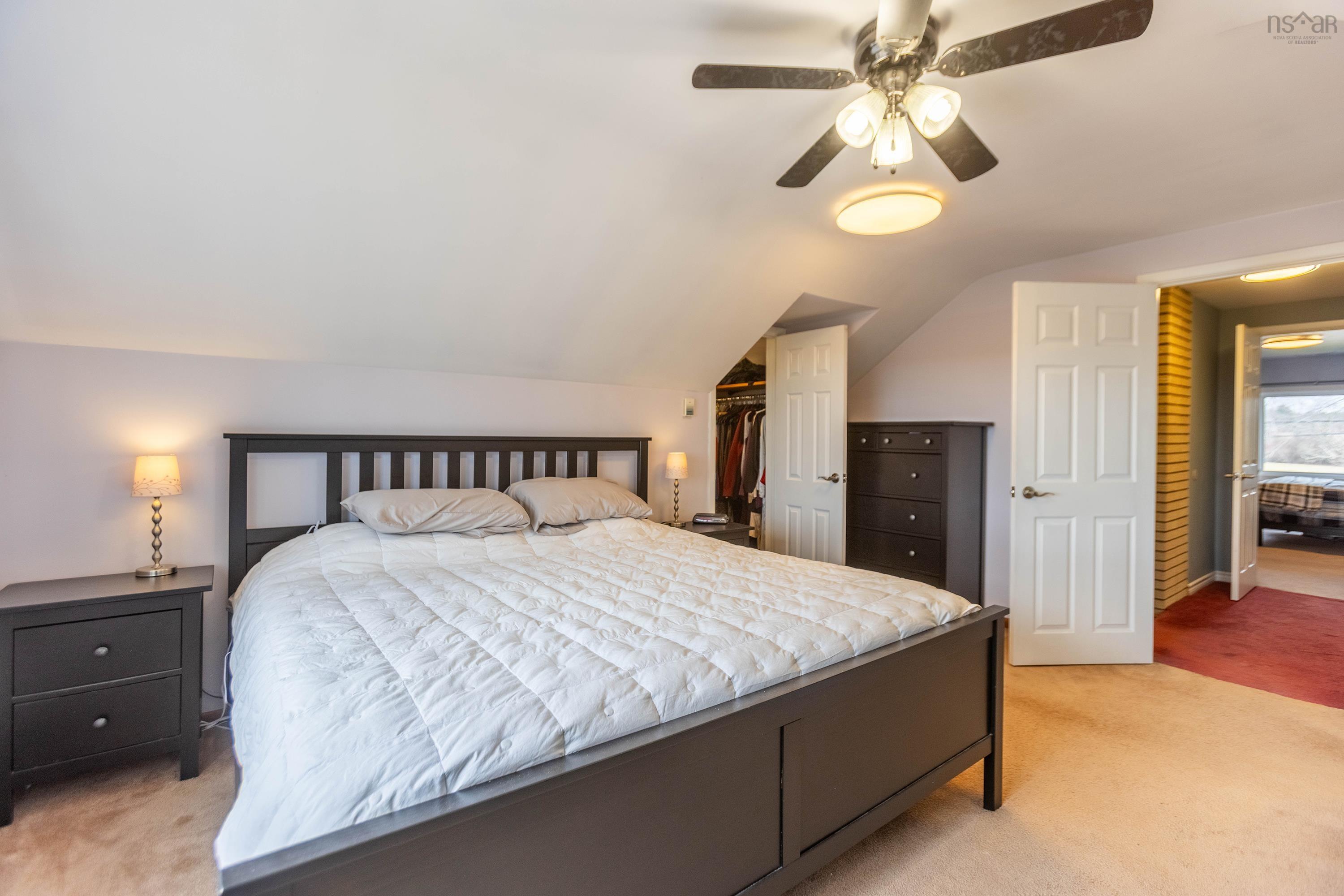 $399,900.00: 19 Biggs Drive, East Amherst