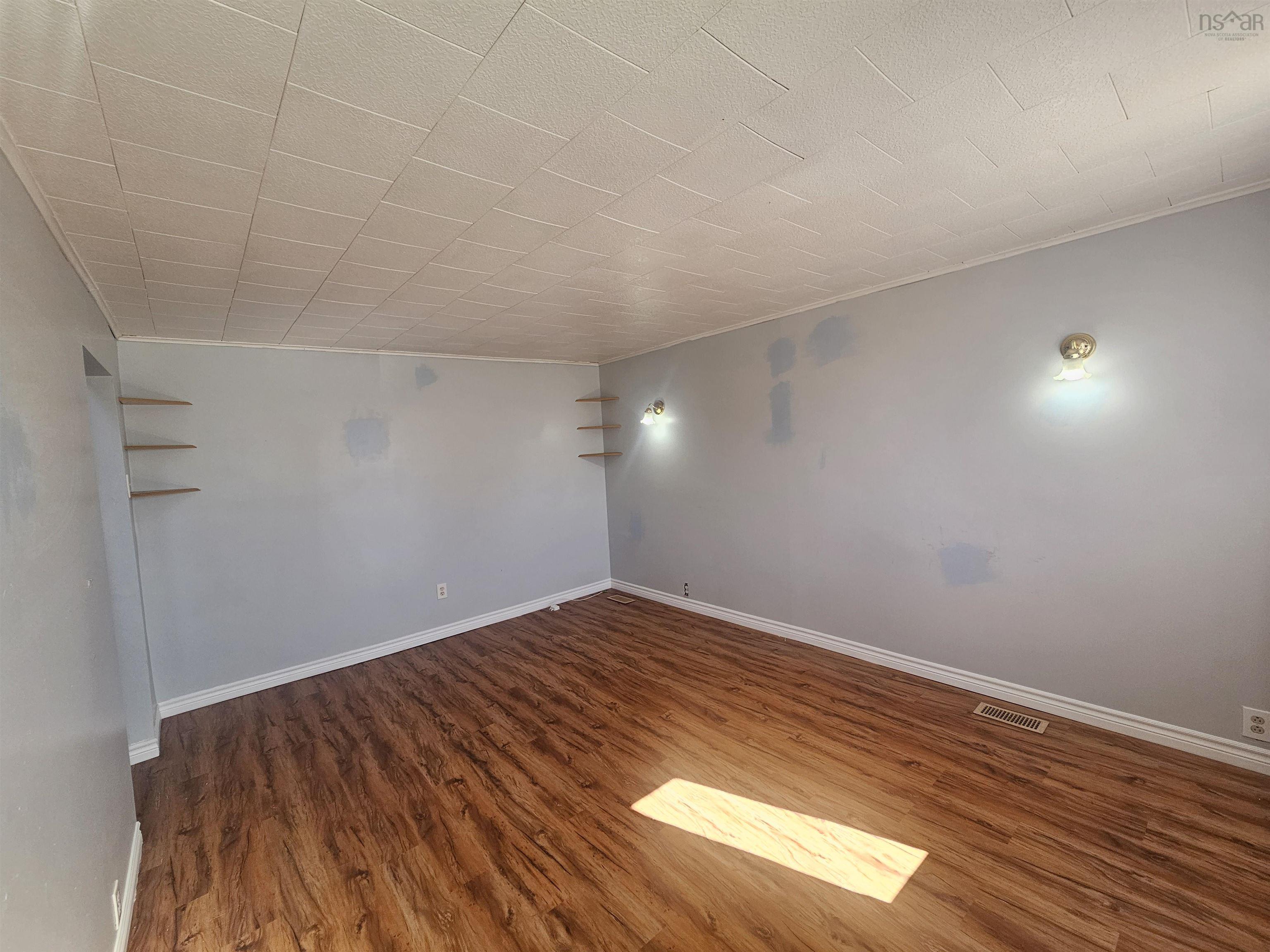 $164,900.00: 105 Mitchell Avenue, Dominion
