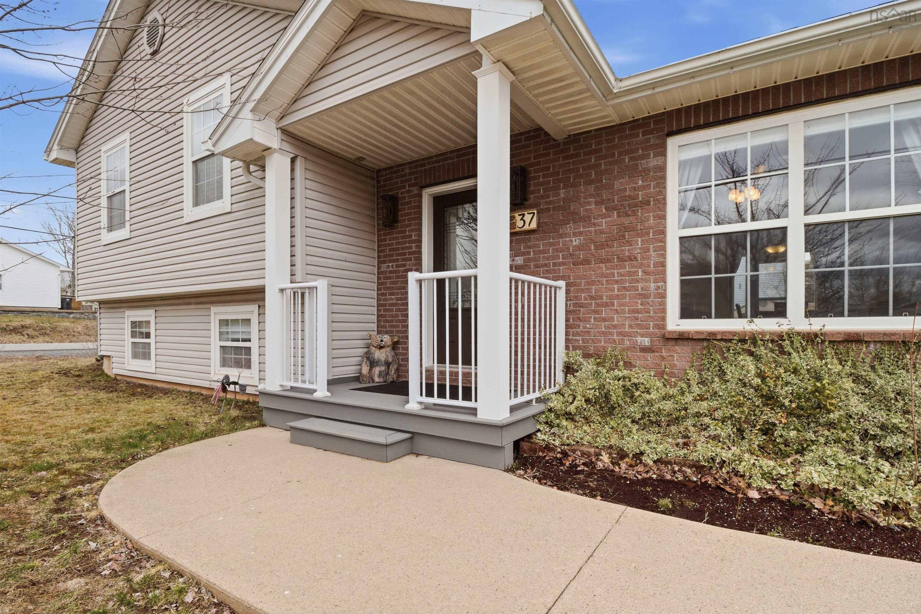 $499,900.00: 37 White Road, Enfield