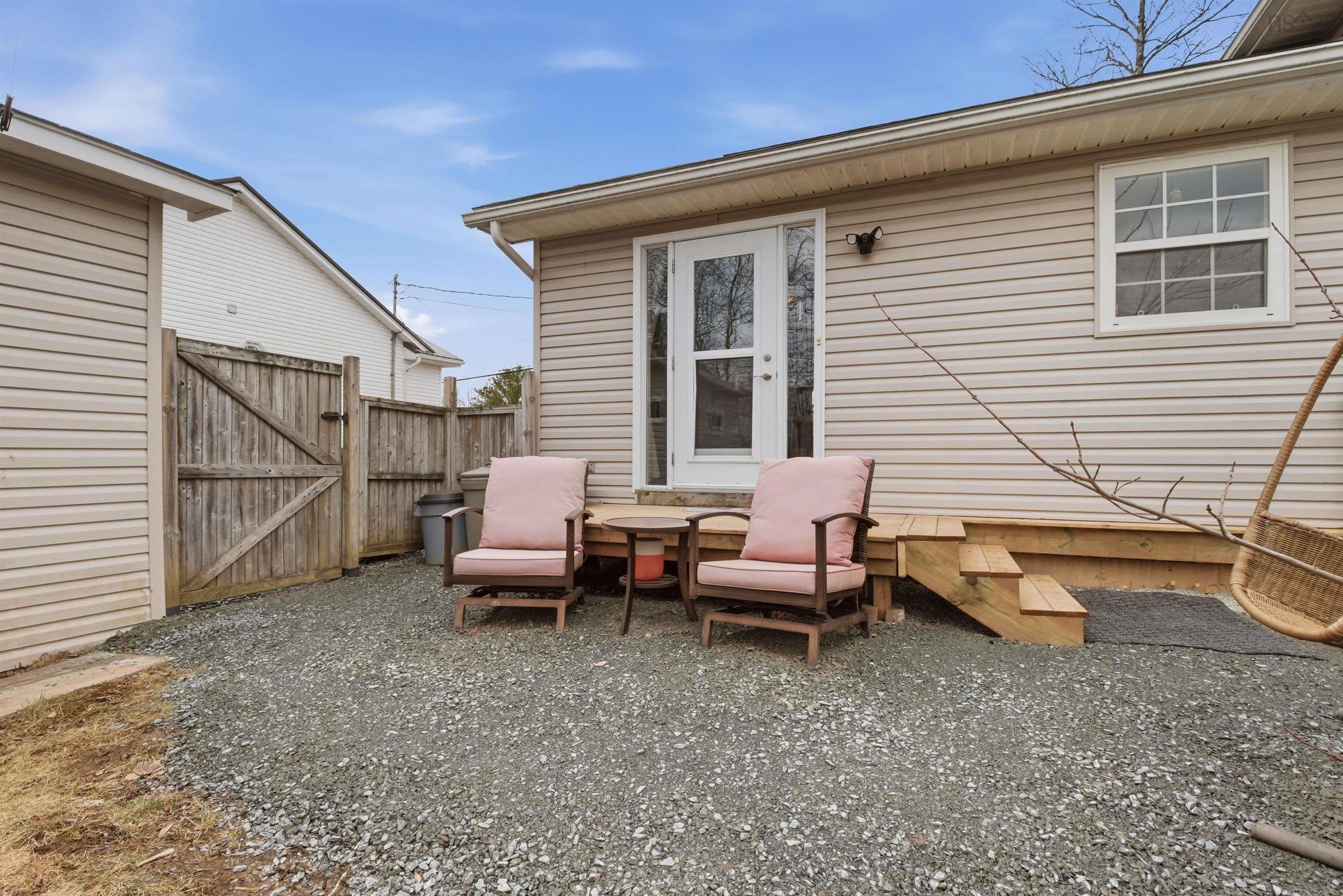 $499,900.00: 37 White Road, Enfield