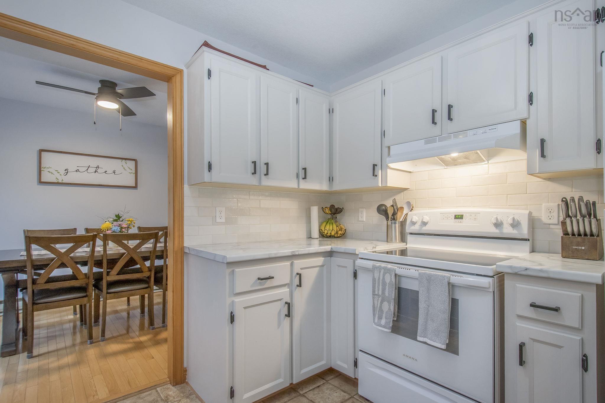 $468,500.00: 882 Shawn Drive, Kingston