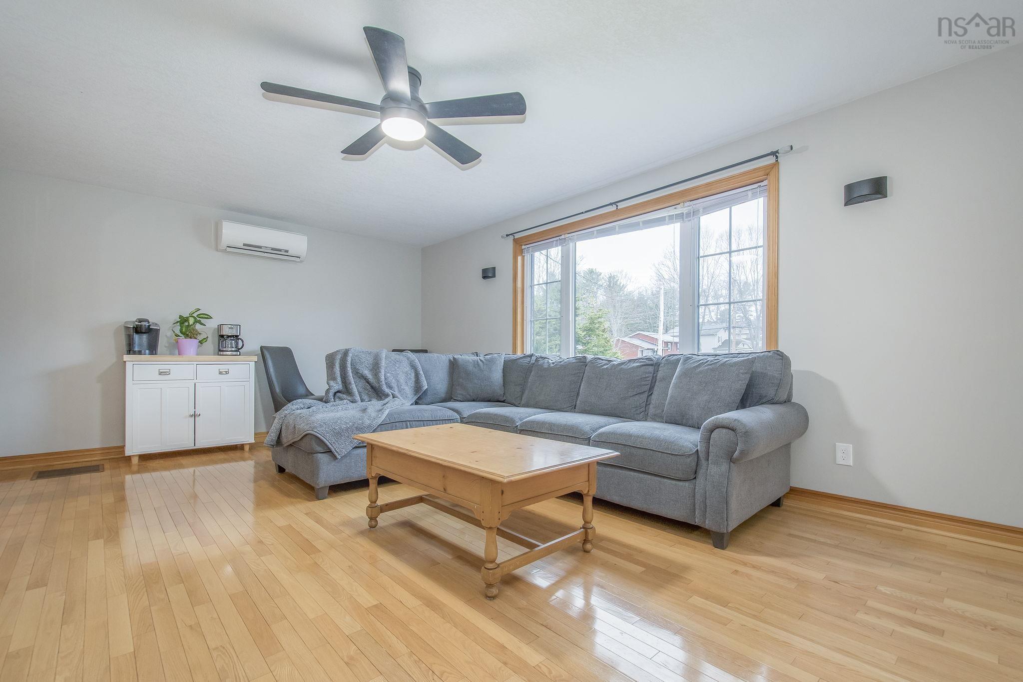 $468,500.00: 882 Shawn Drive, Kingston