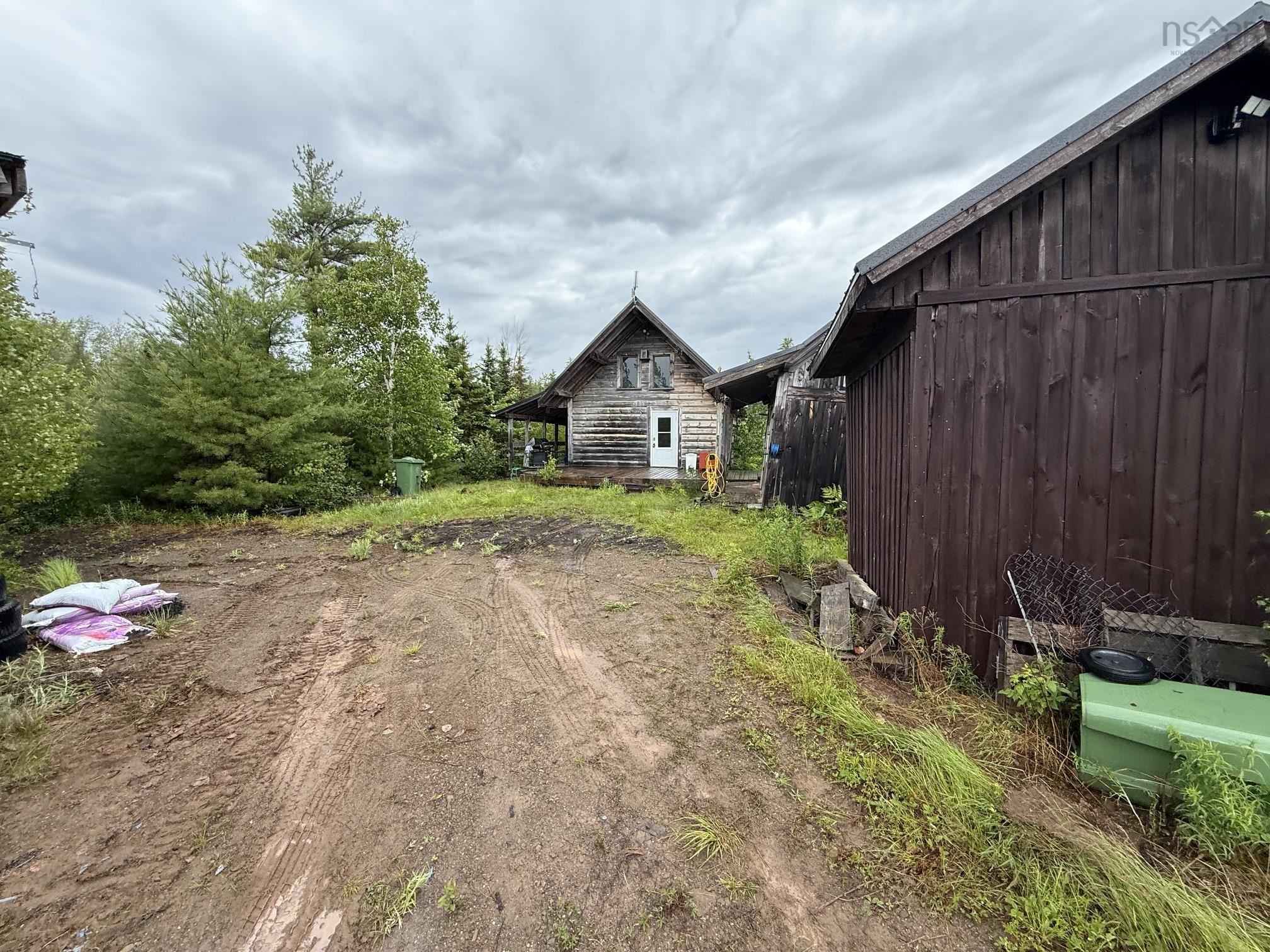 $199,000.00: 826 Boars Back Road Road, Pettigrew Settlement